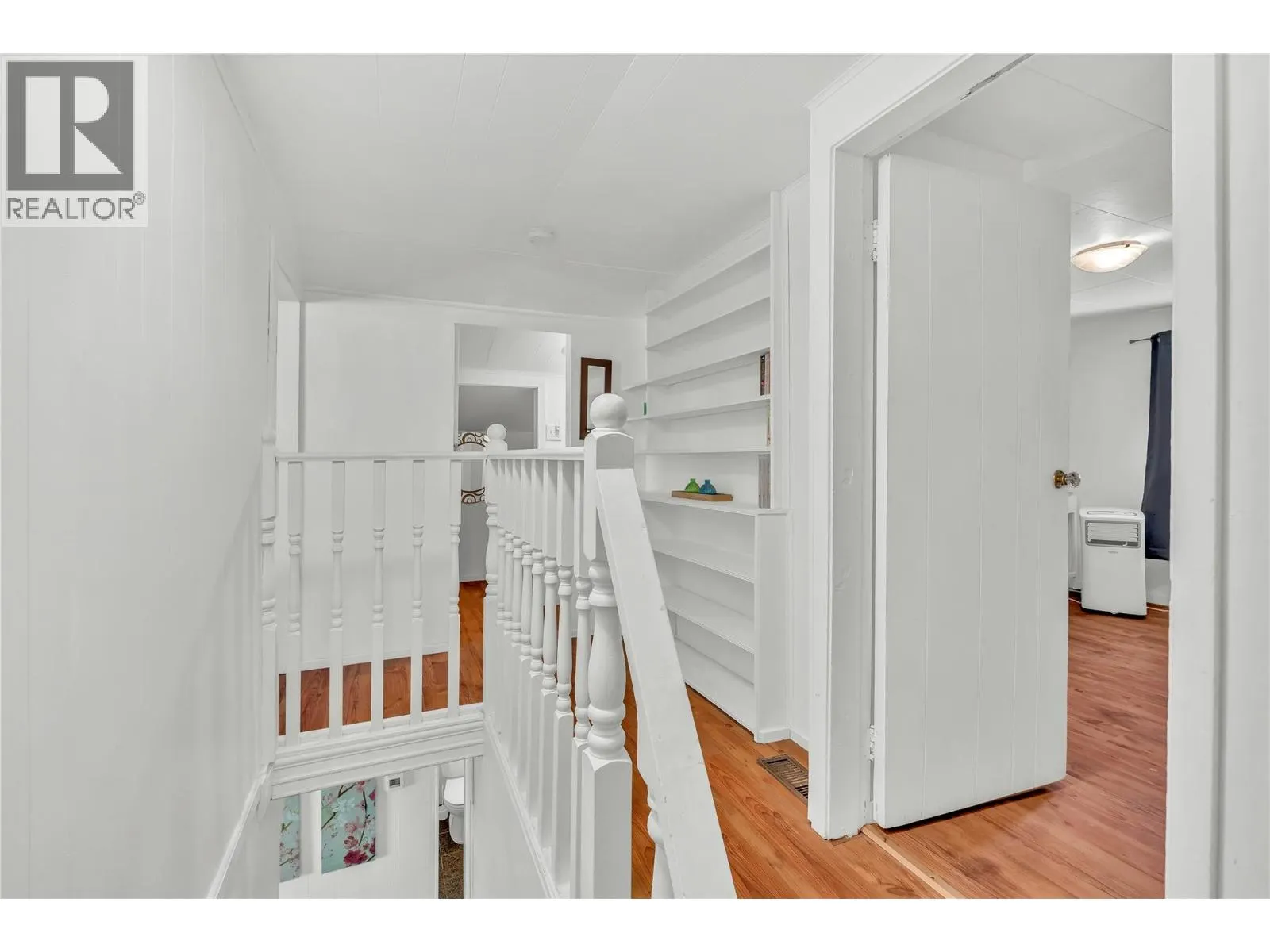 216 Angela Ave