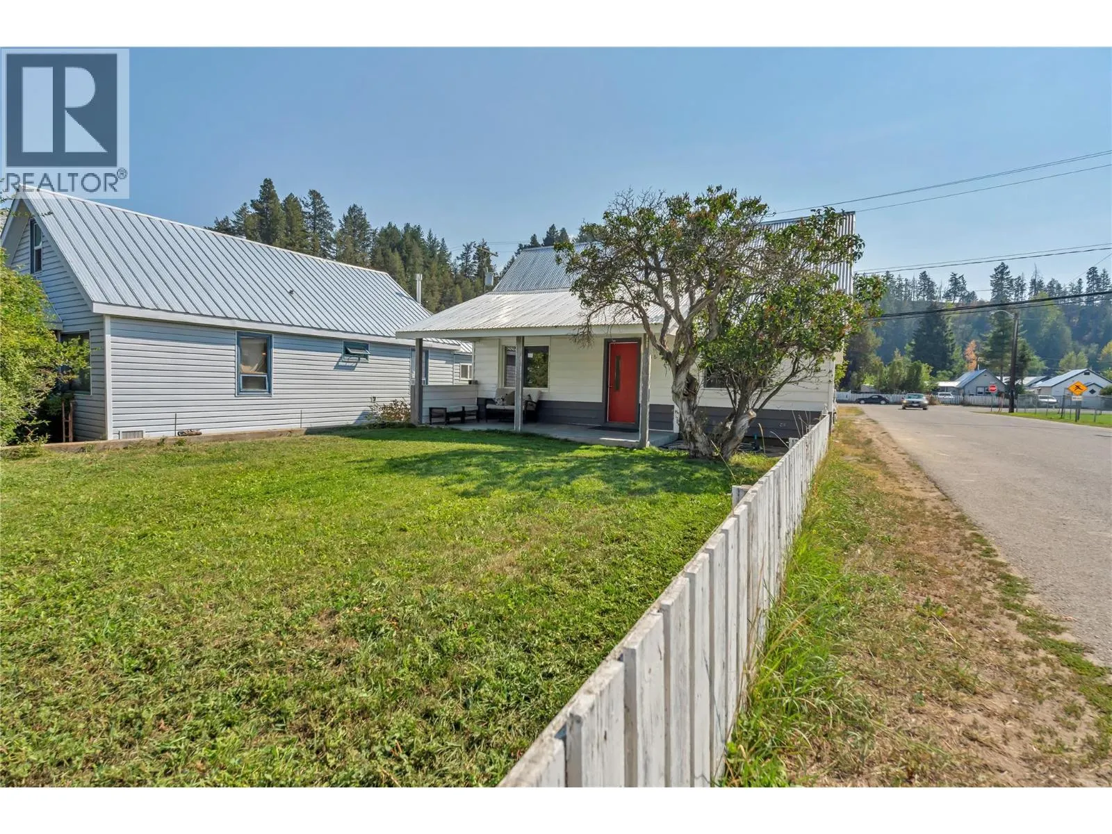 216 Angela Ave