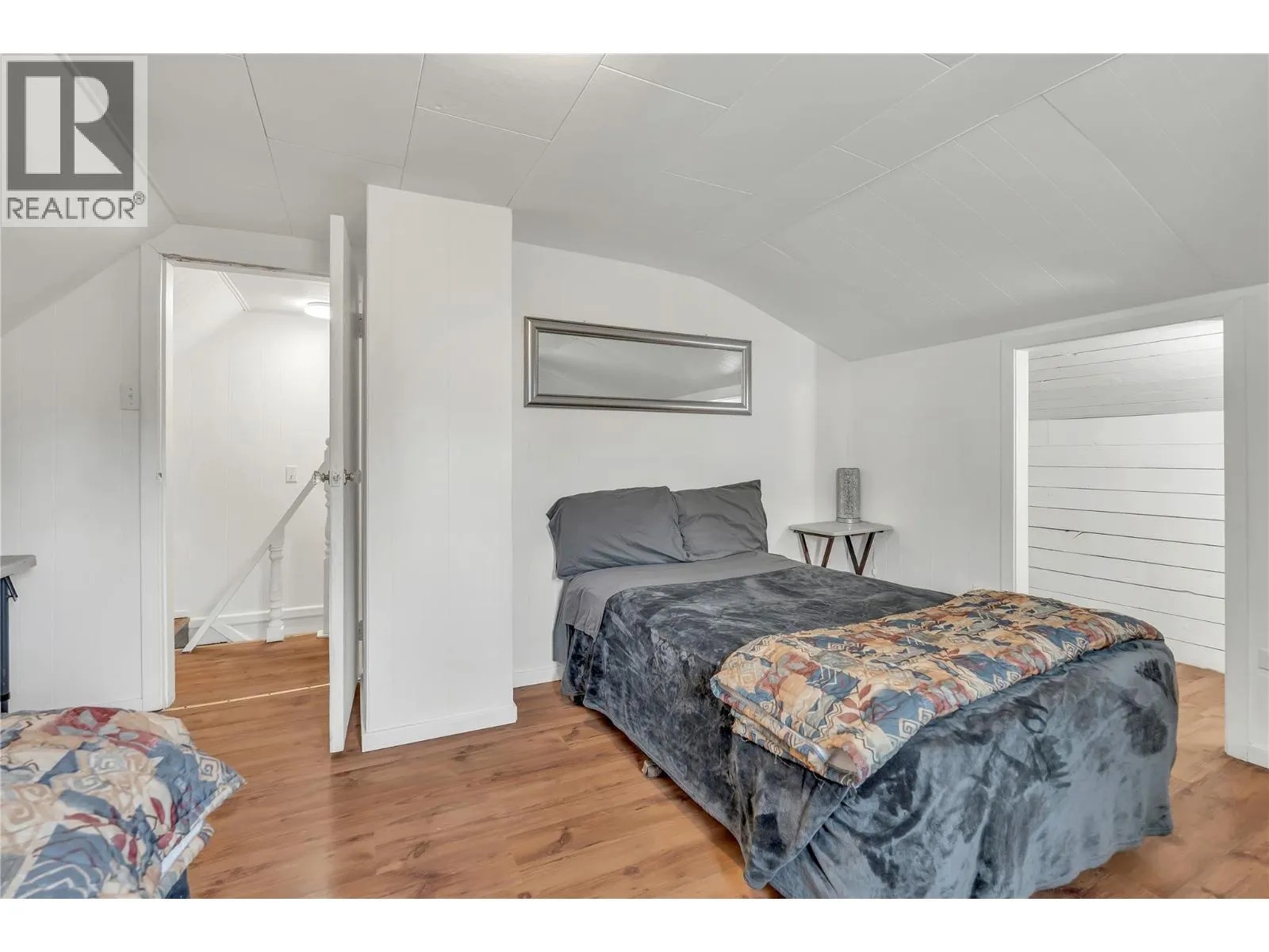 216 Angela Ave
