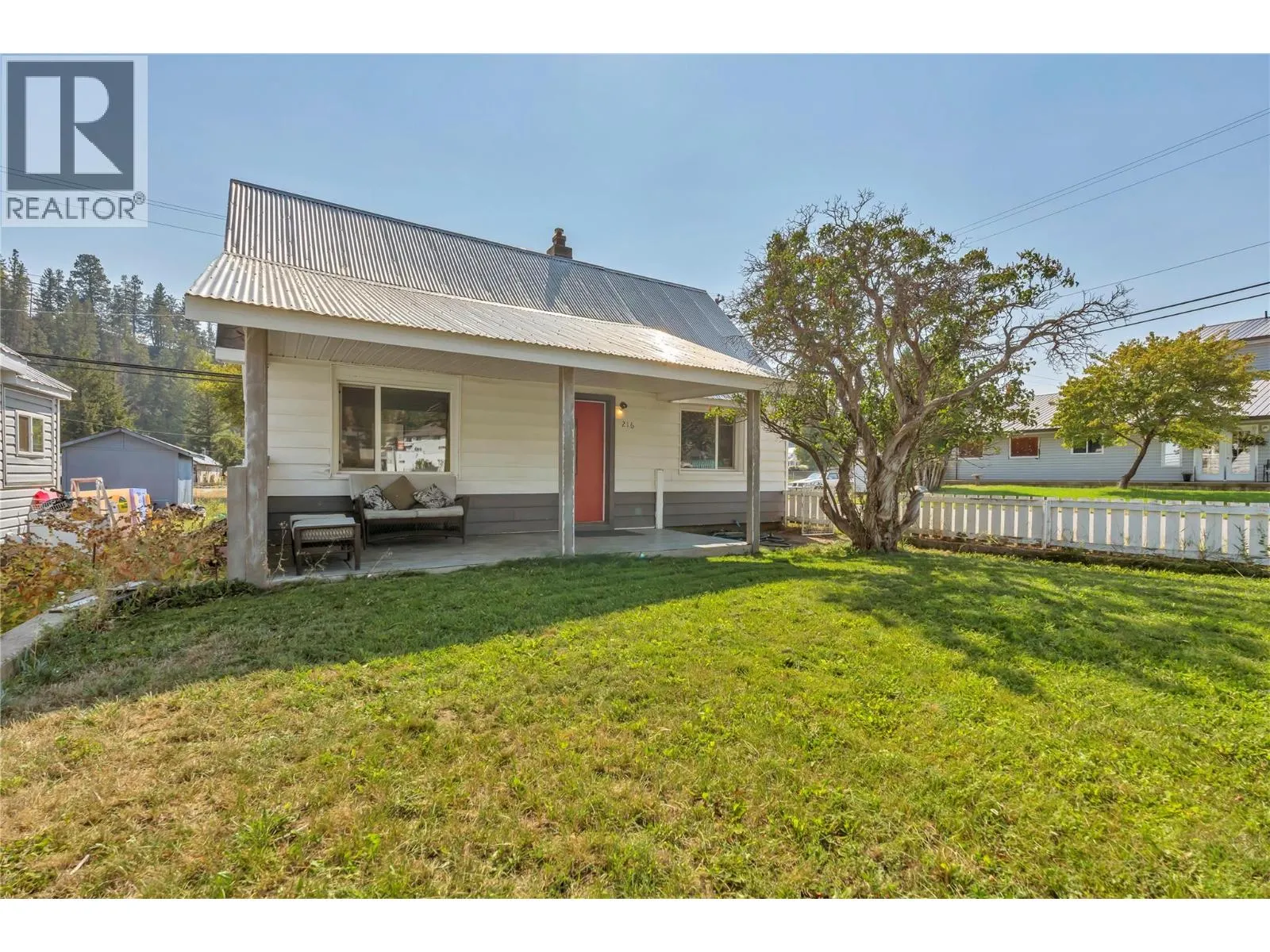 216 Angela Ave