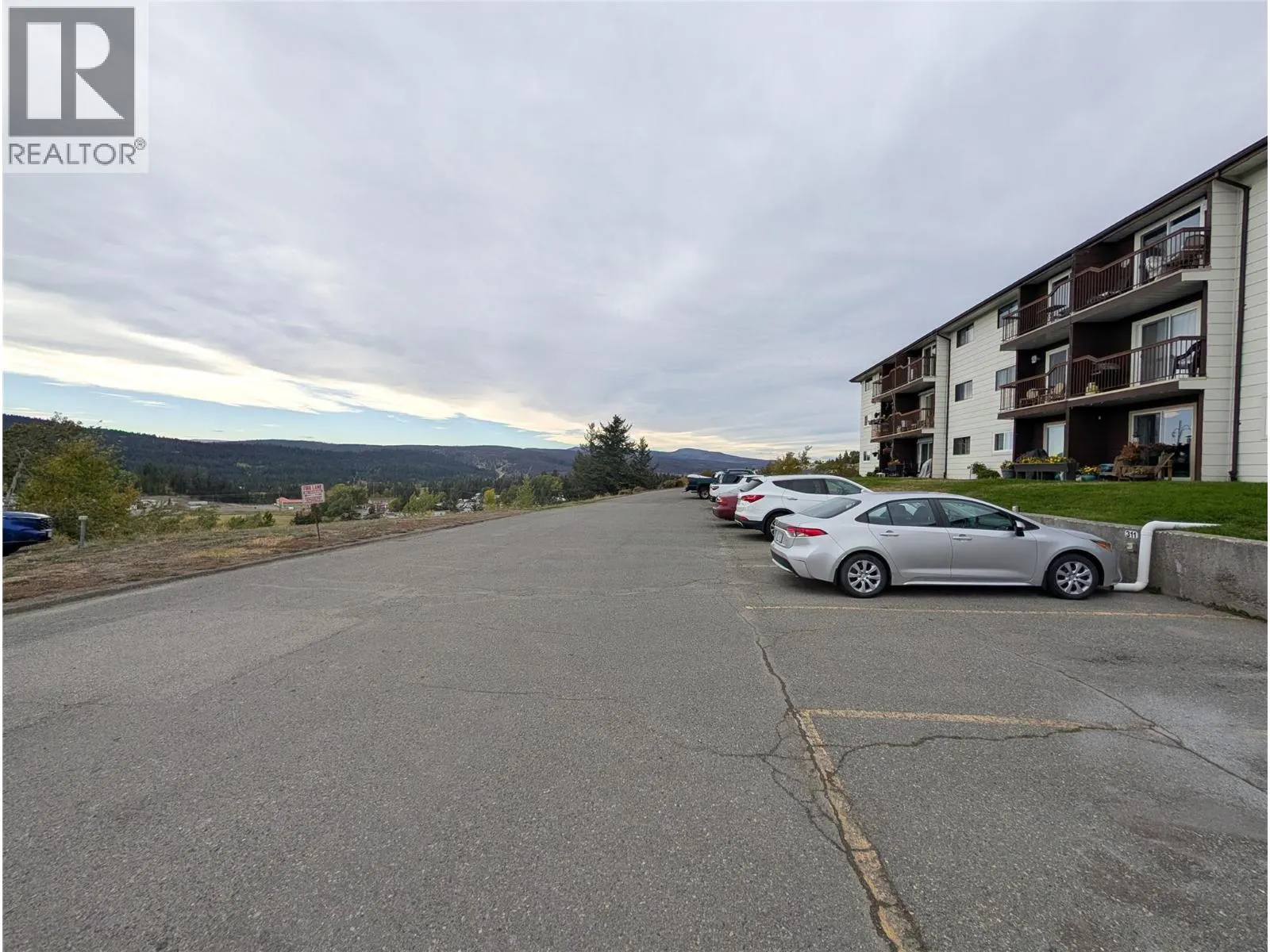 280 ALDER Drive Unit# 206