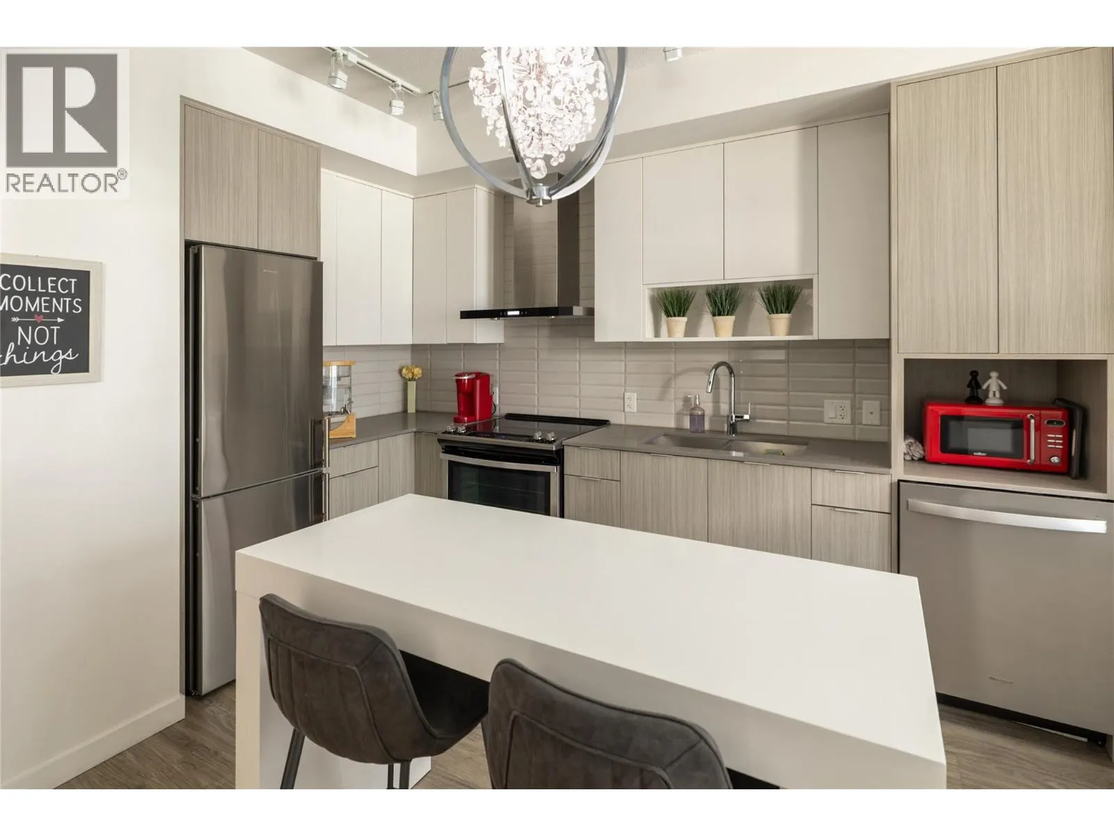 1775 Chapman Place Unit# 210