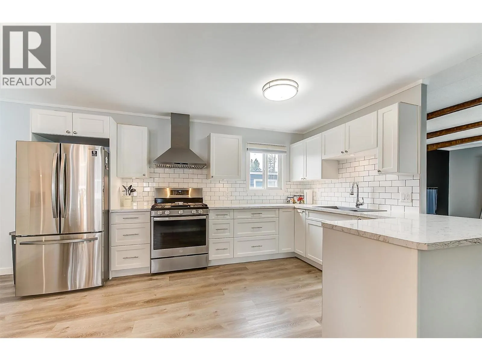 1929 97 Highway S Unit# 49