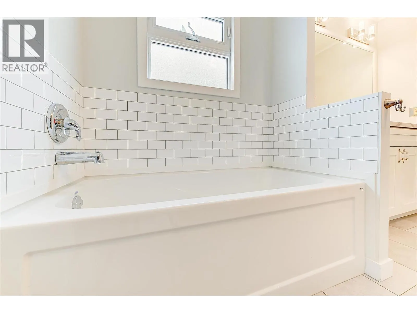1929 97 Highway S Unit# 49