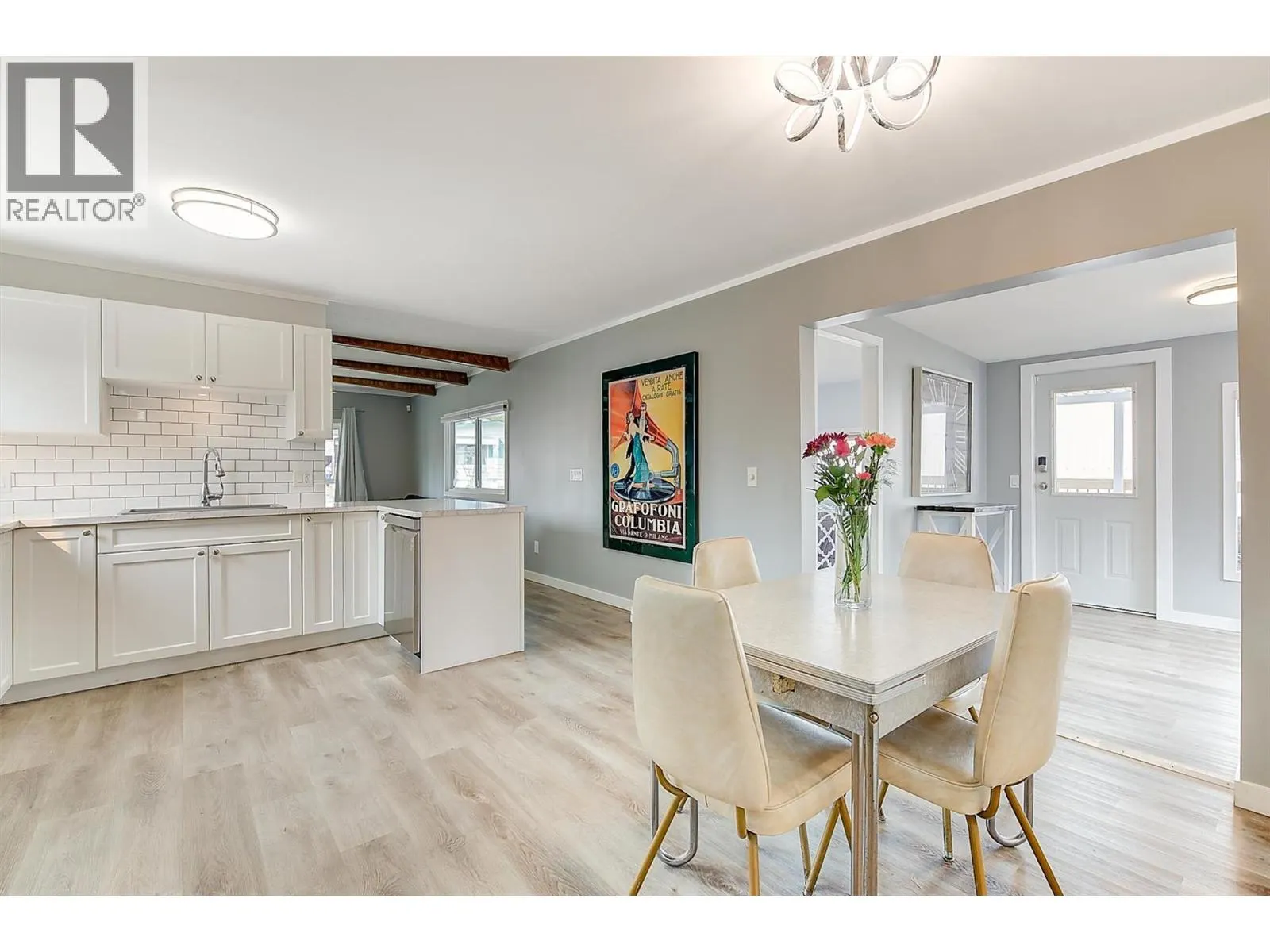 1929 97 Highway S Unit# 49