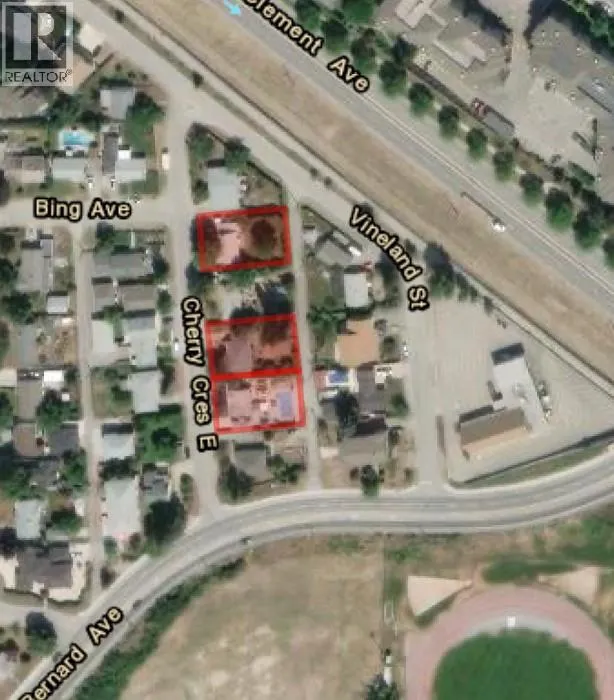 1413 Cherry Crescent