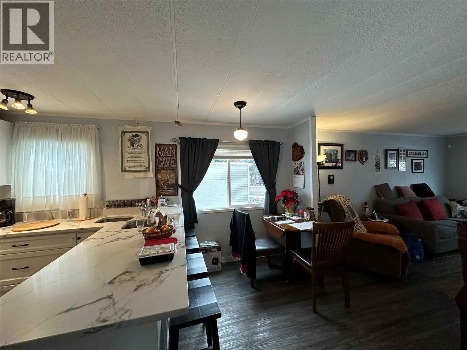 473 CORINA Avenue Unit# 15