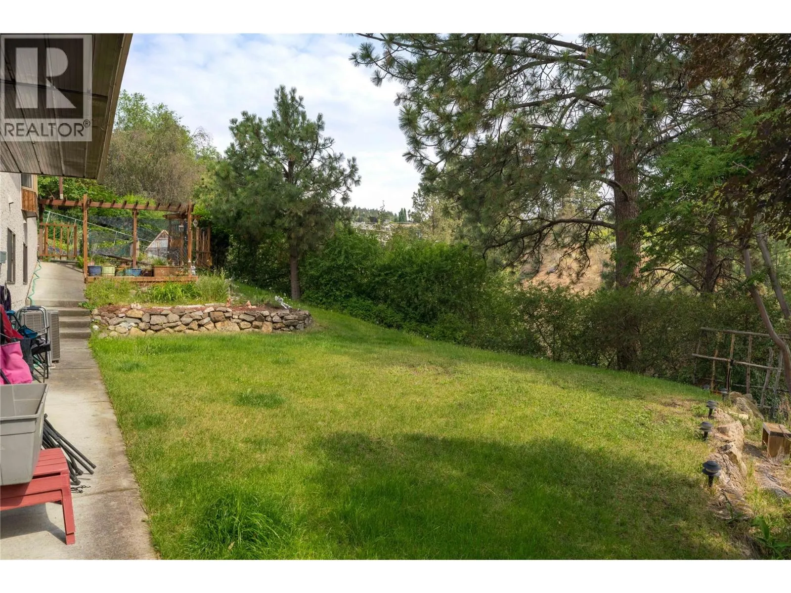 1048 ALLISON Place