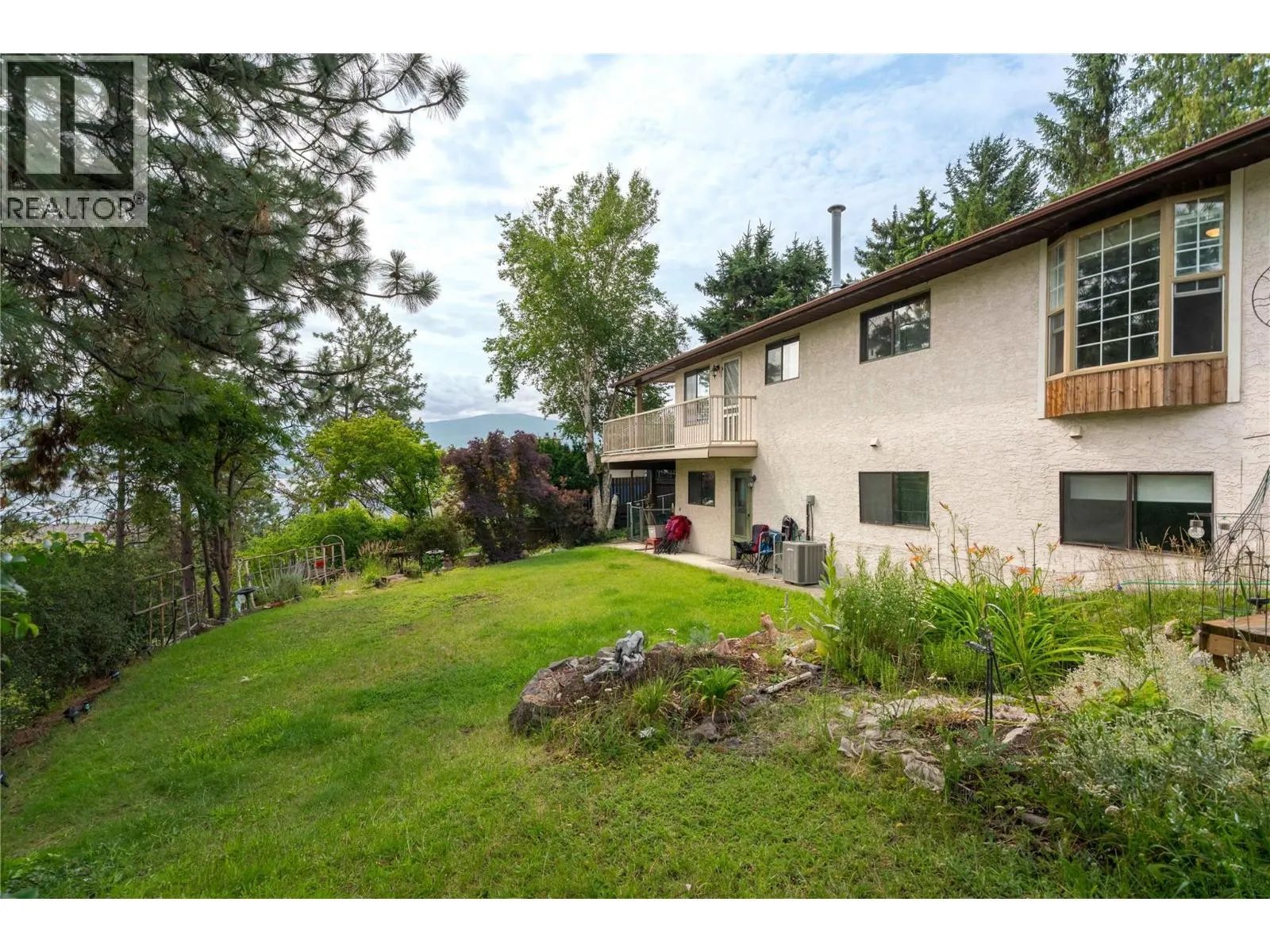 1048 ALLISON Place