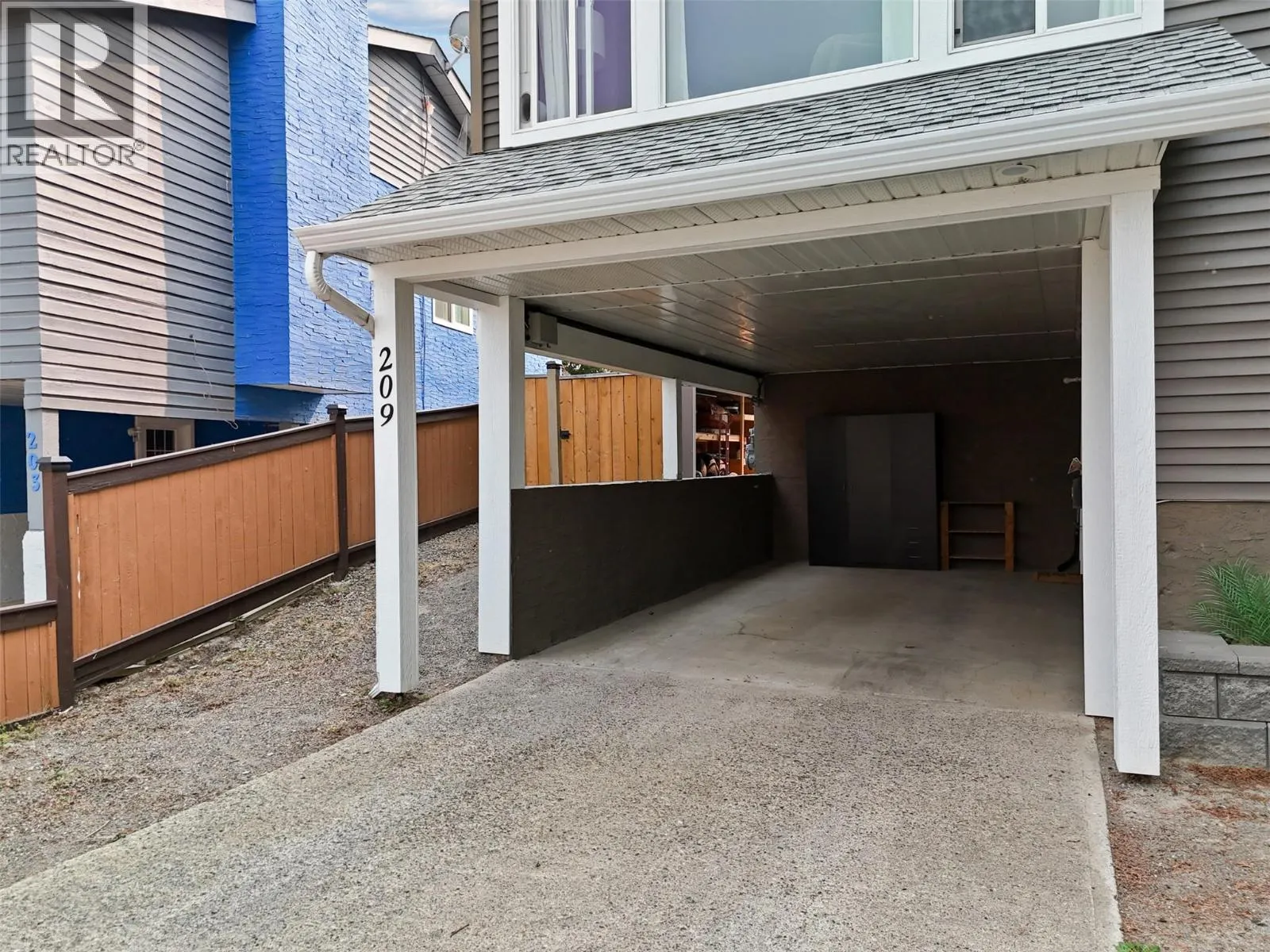 209 HOLLYBURN Drive