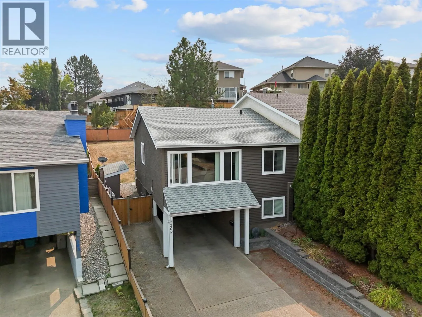 209 HOLLYBURN Drive