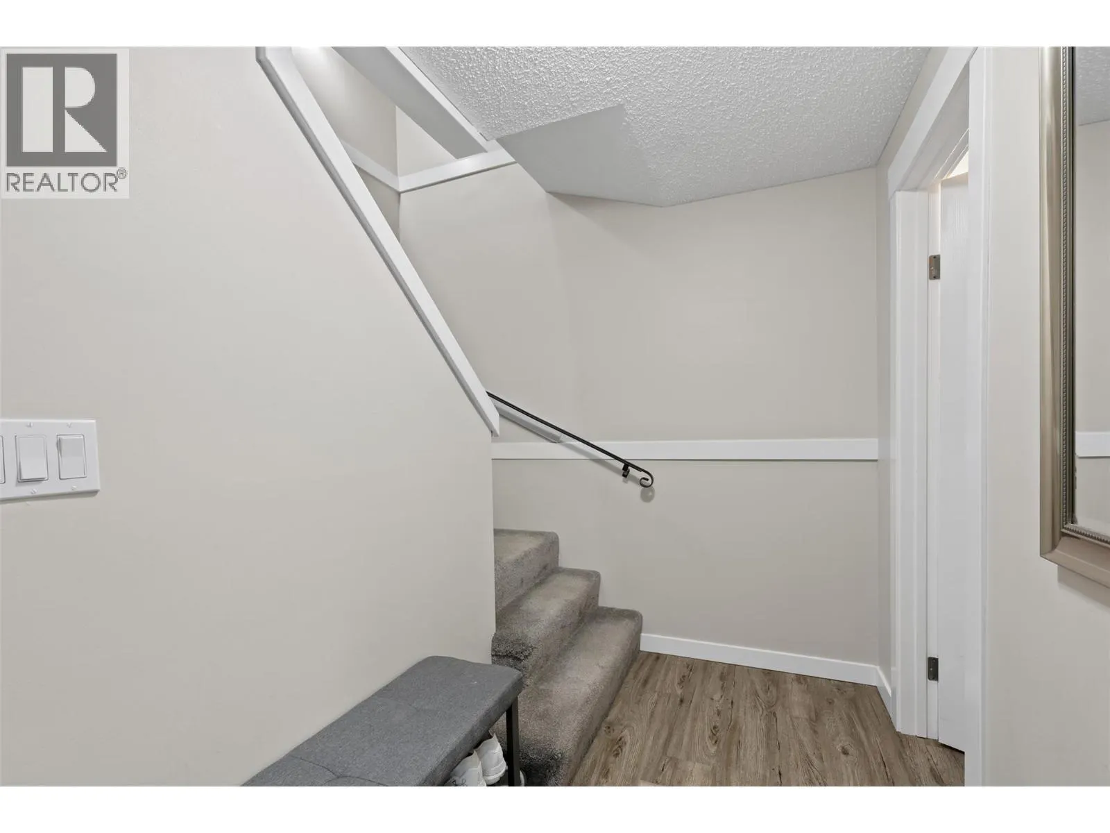 209 HOLLYBURN Drive