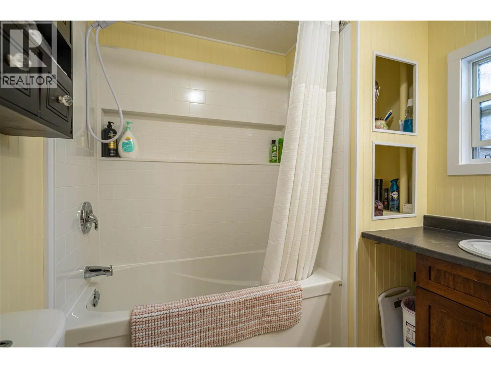 3350 10 Avenue NE Unit# 116