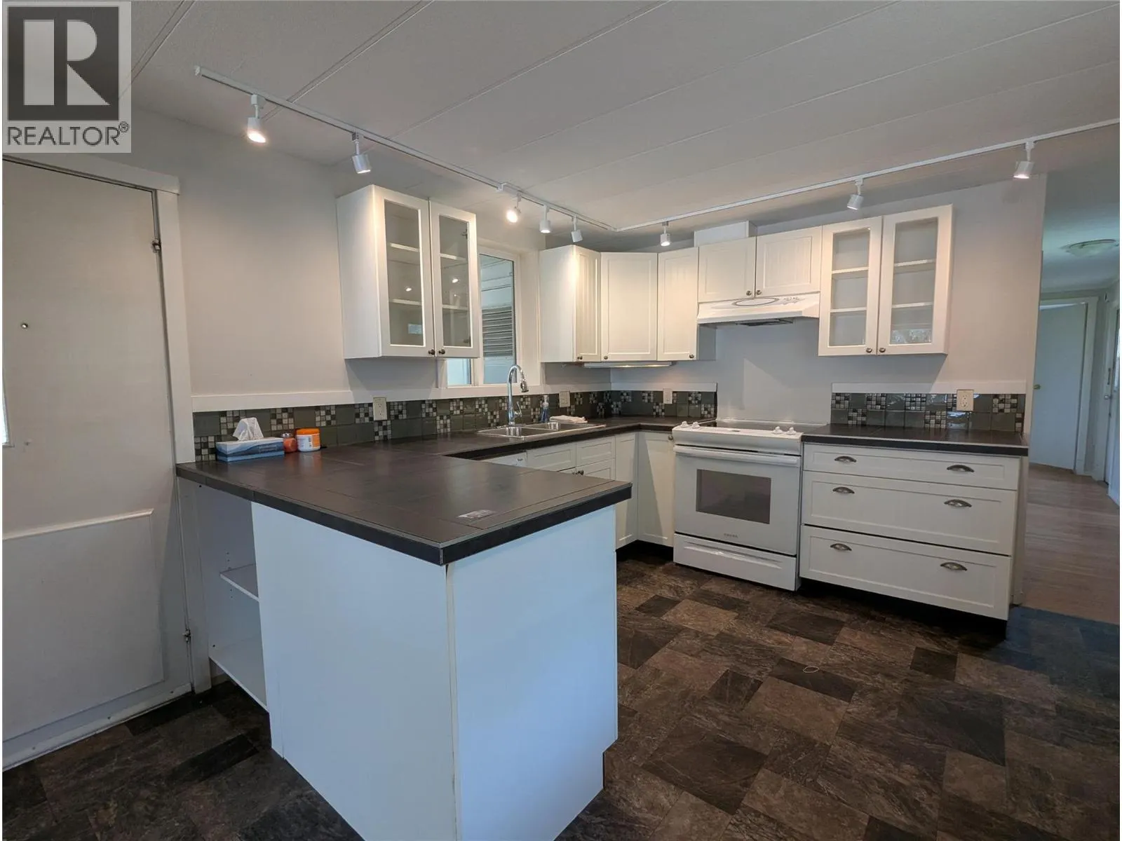 3535 Casorso Road Unit# 80
