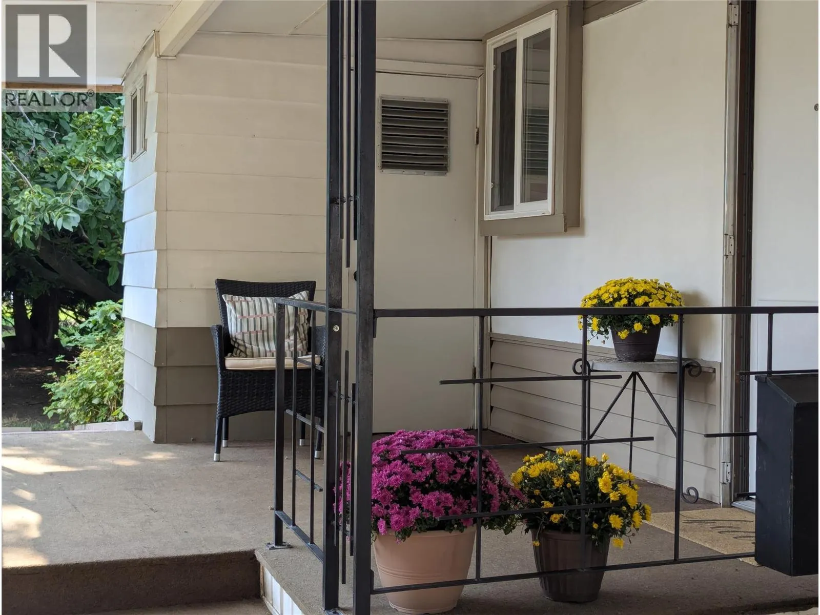 3535 Casorso Road Unit# 80