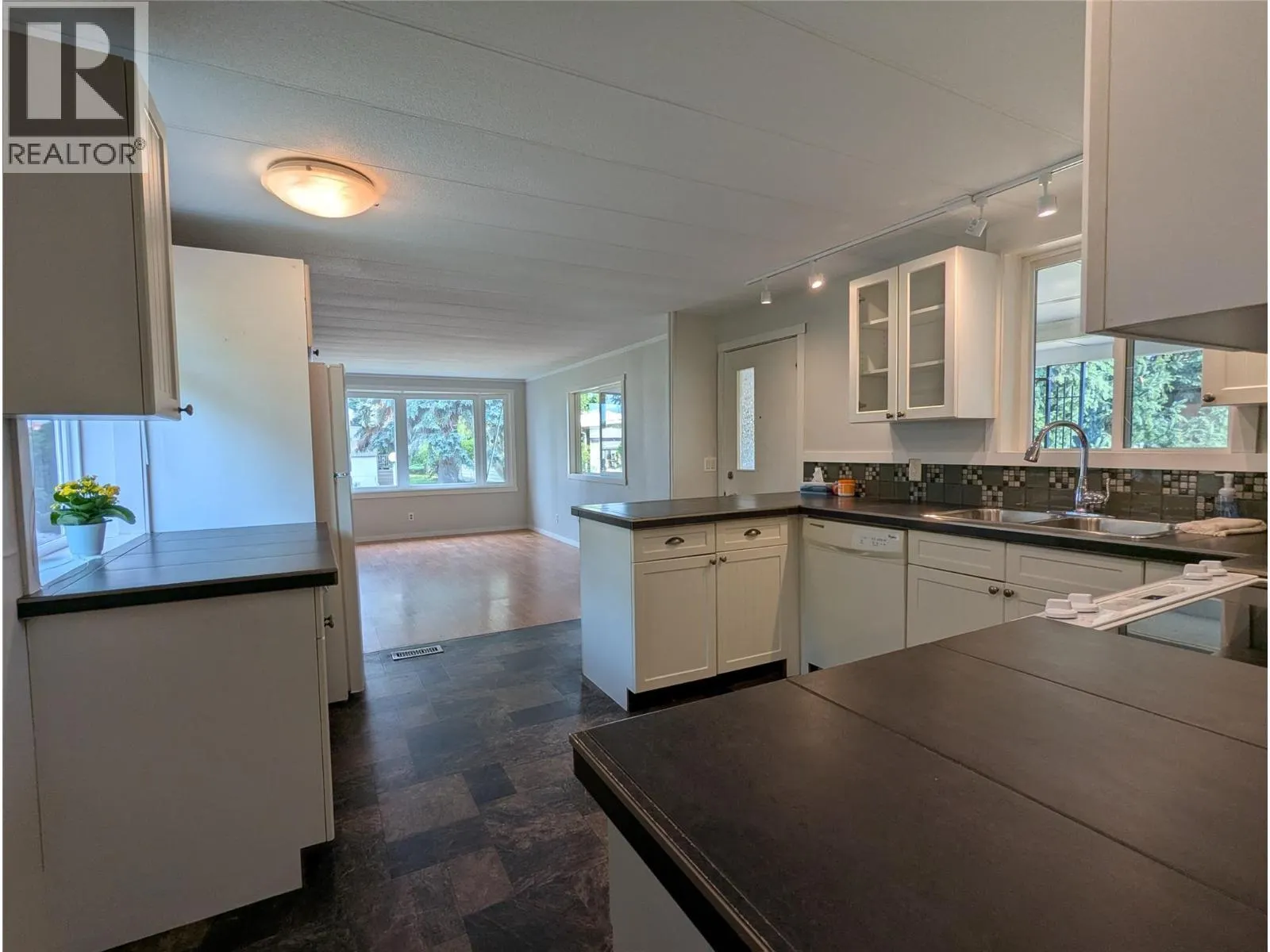 3535 Casorso Road Unit# 80