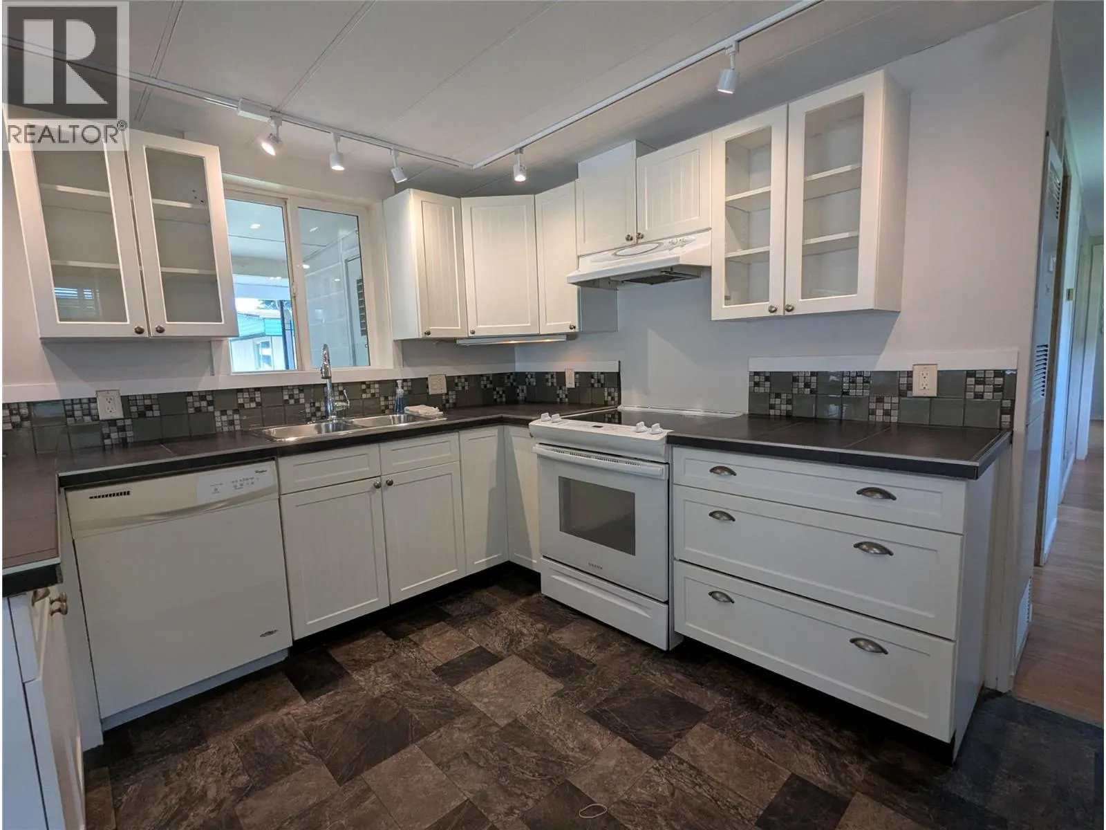 3535 Casorso Road Unit# 80