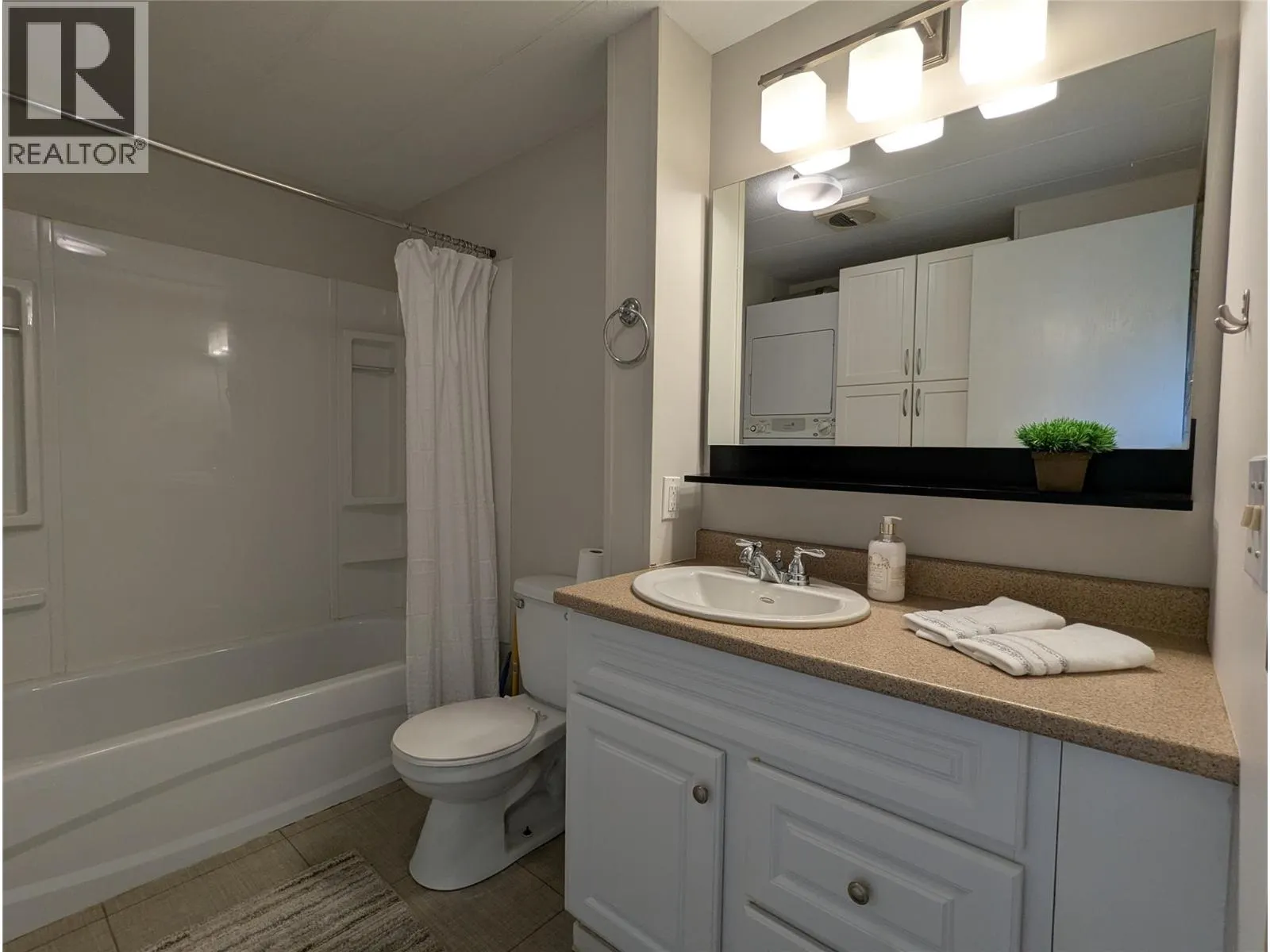 3535 Casorso Road Unit# 80