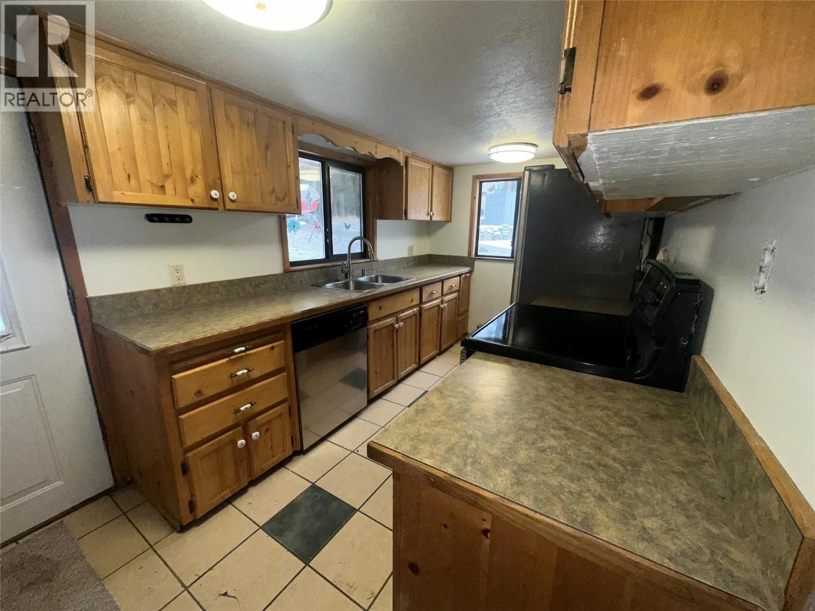 2236 OJIBWAY Road