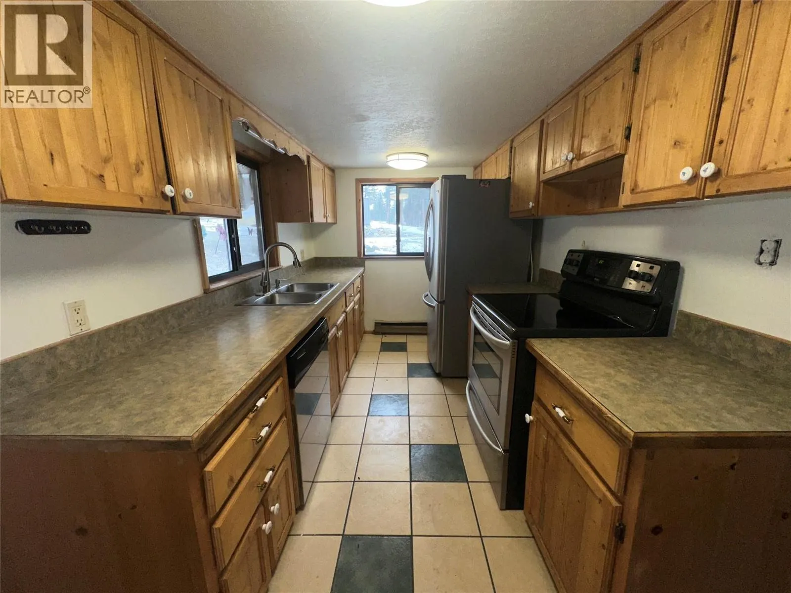 2236 OJIBWAY Road