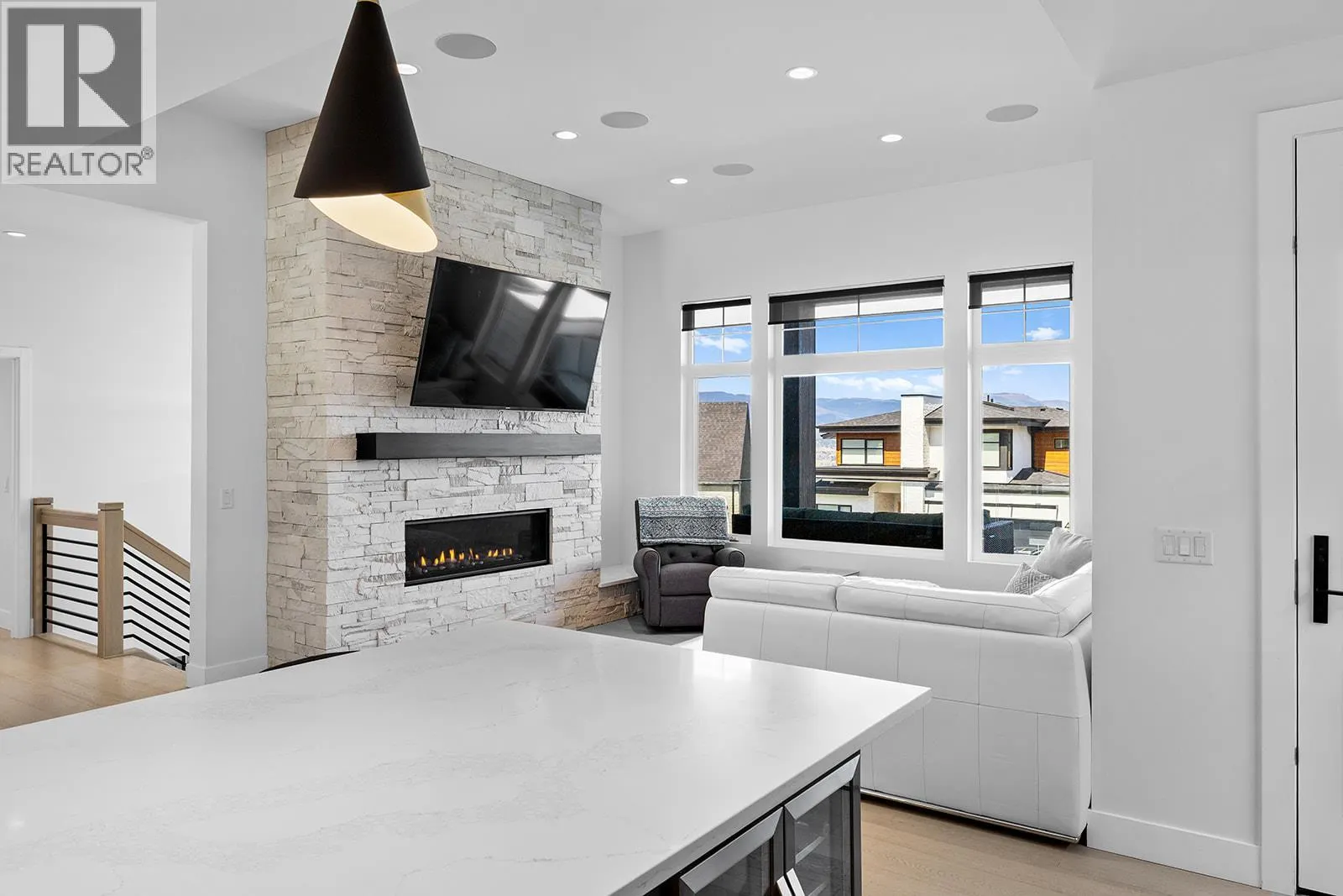 443 Redtail Court