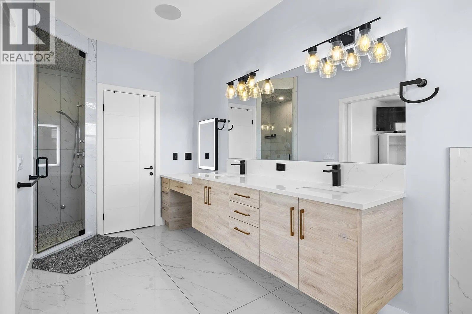 443 Redtail Court