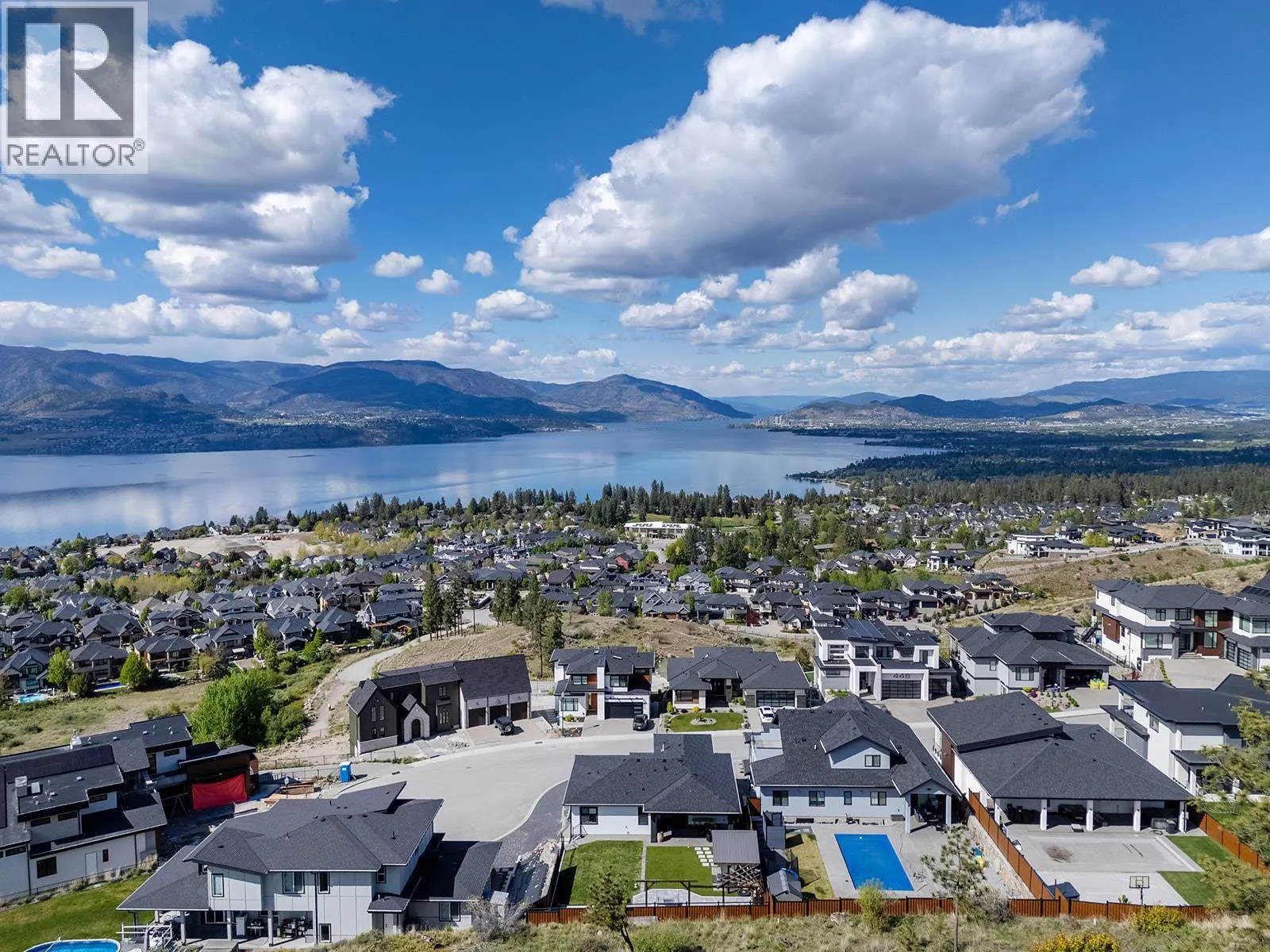 443 Redtail Court