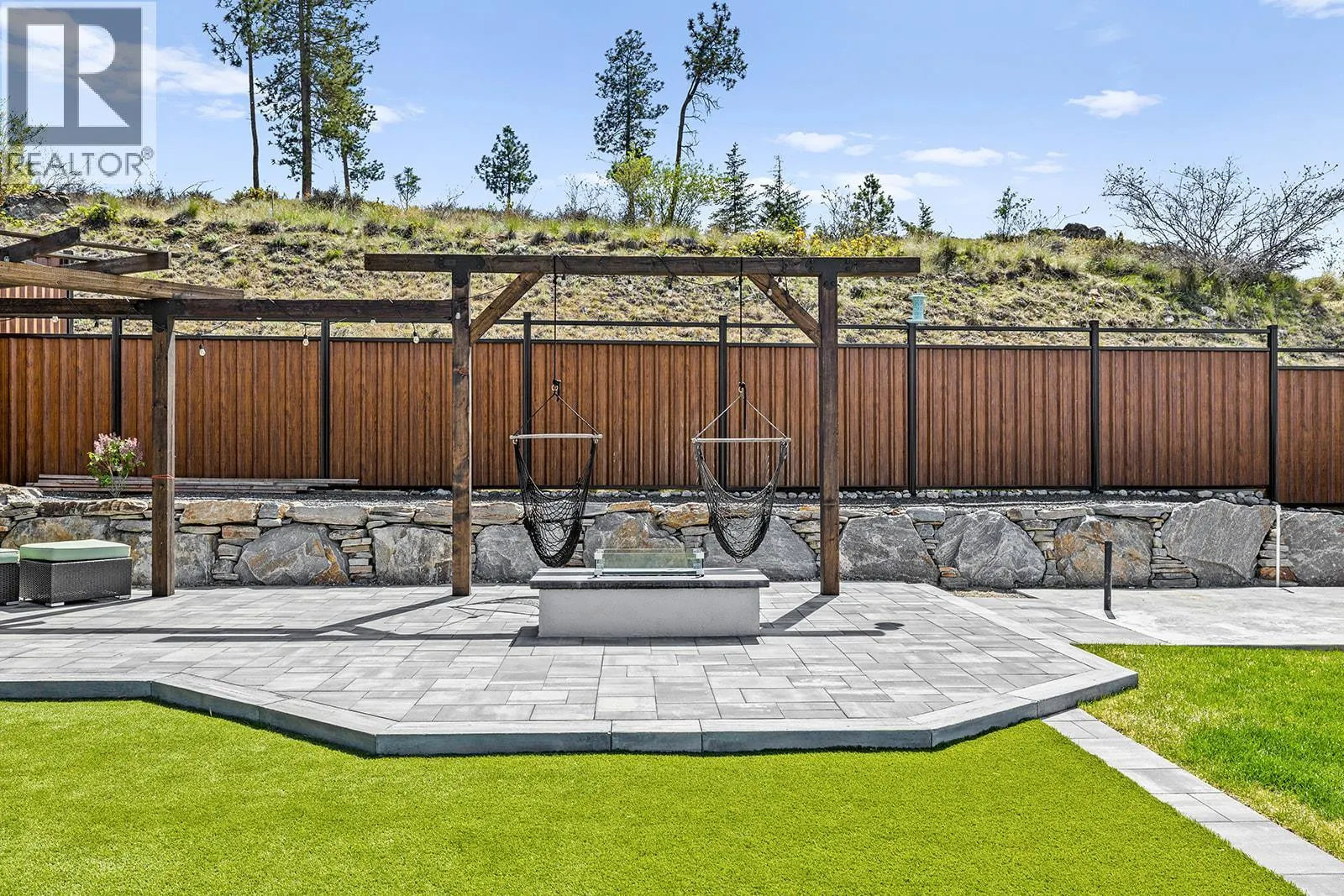 443 Redtail Court
