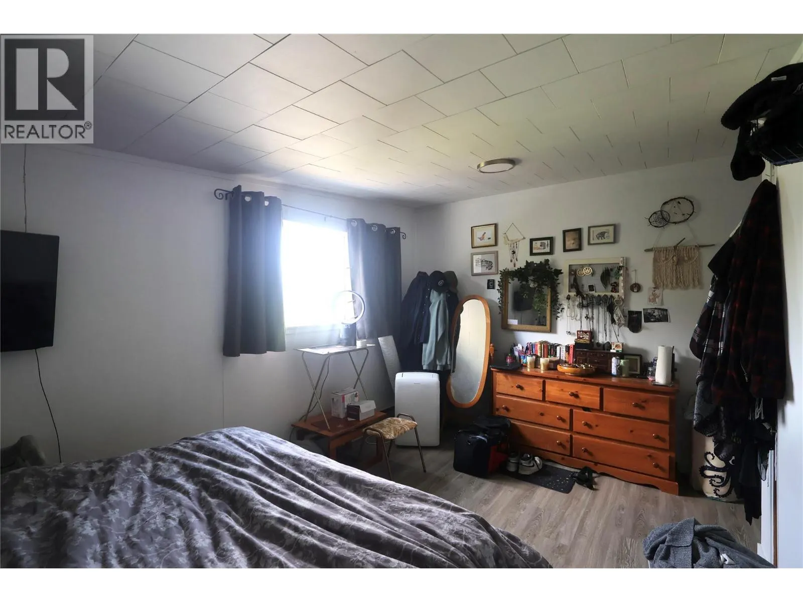 1229 ALEXANDER Drive