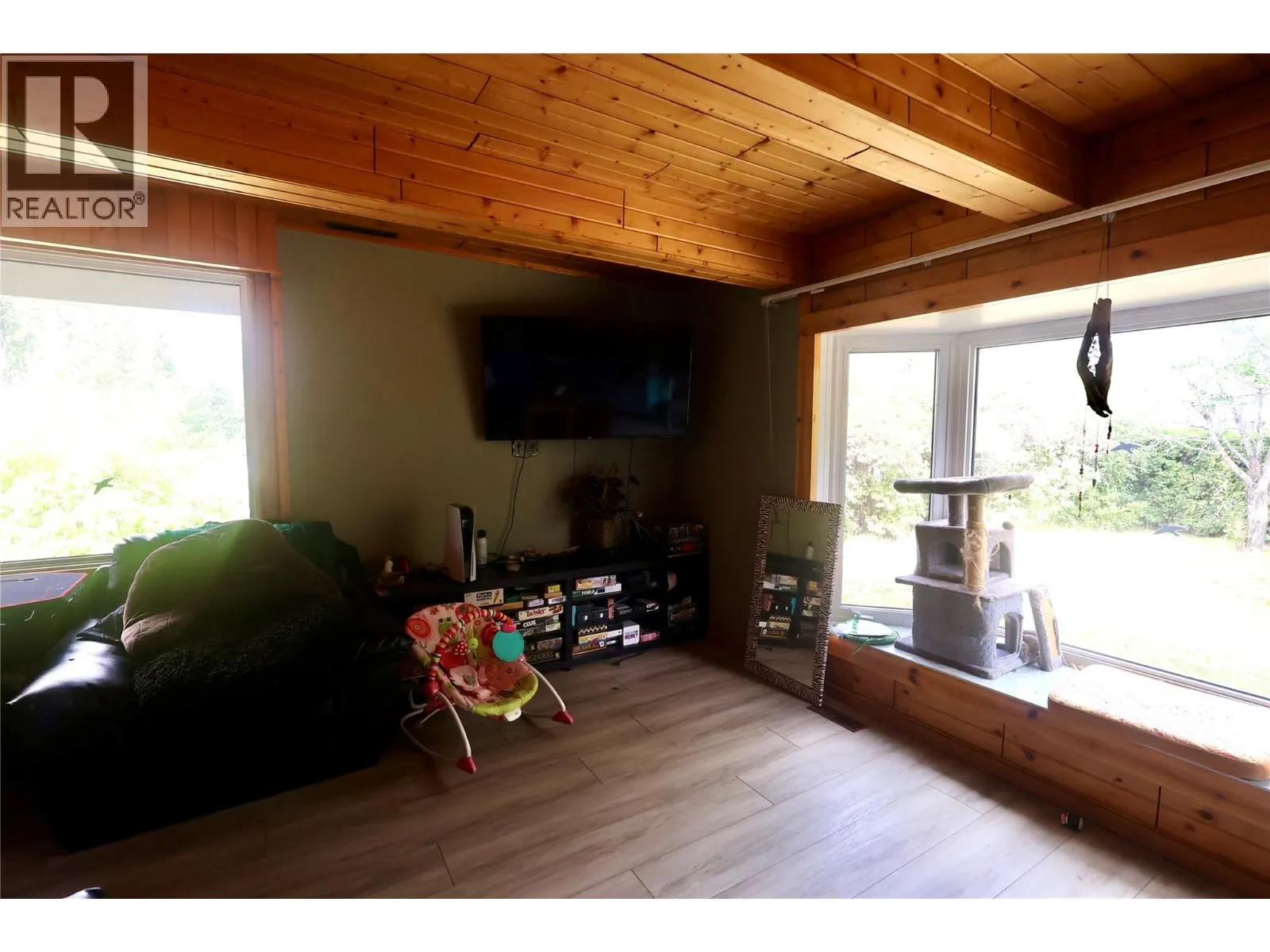 1229 ALEXANDER Drive