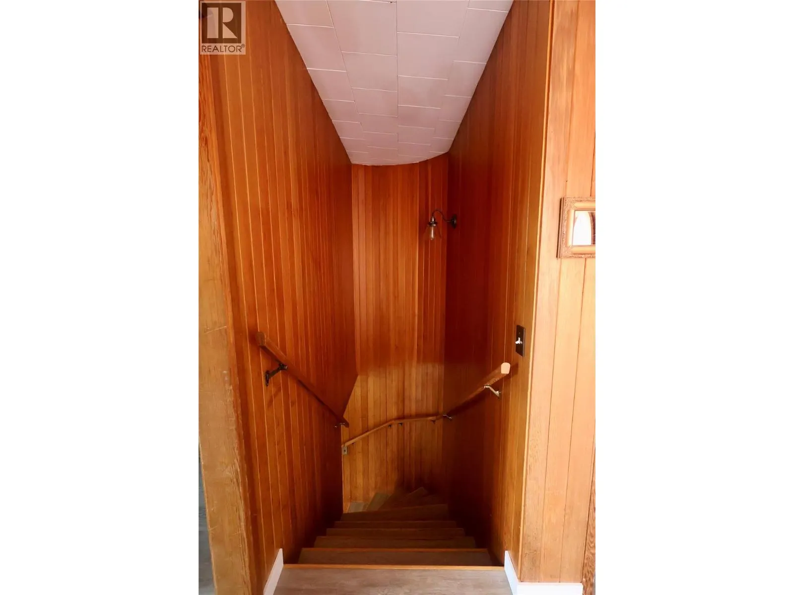 1229 ALEXANDER Drive