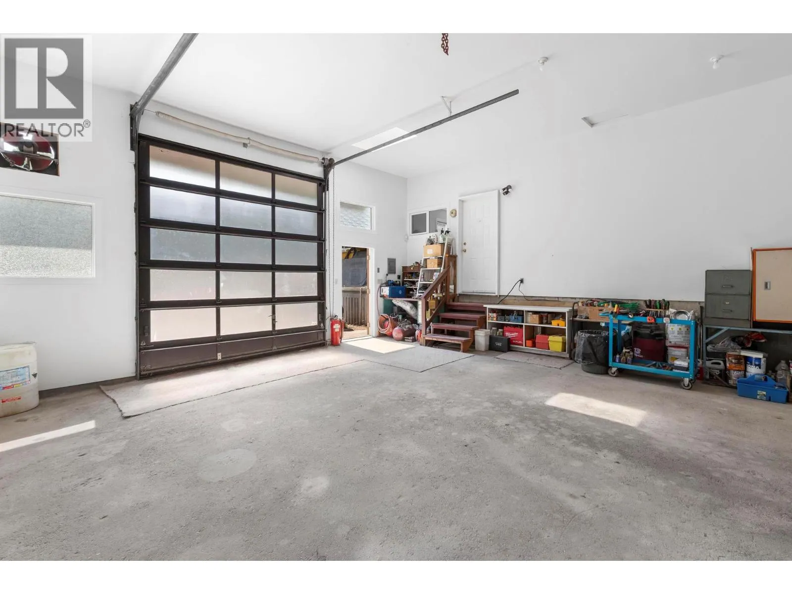 4980 Chute Lake Road