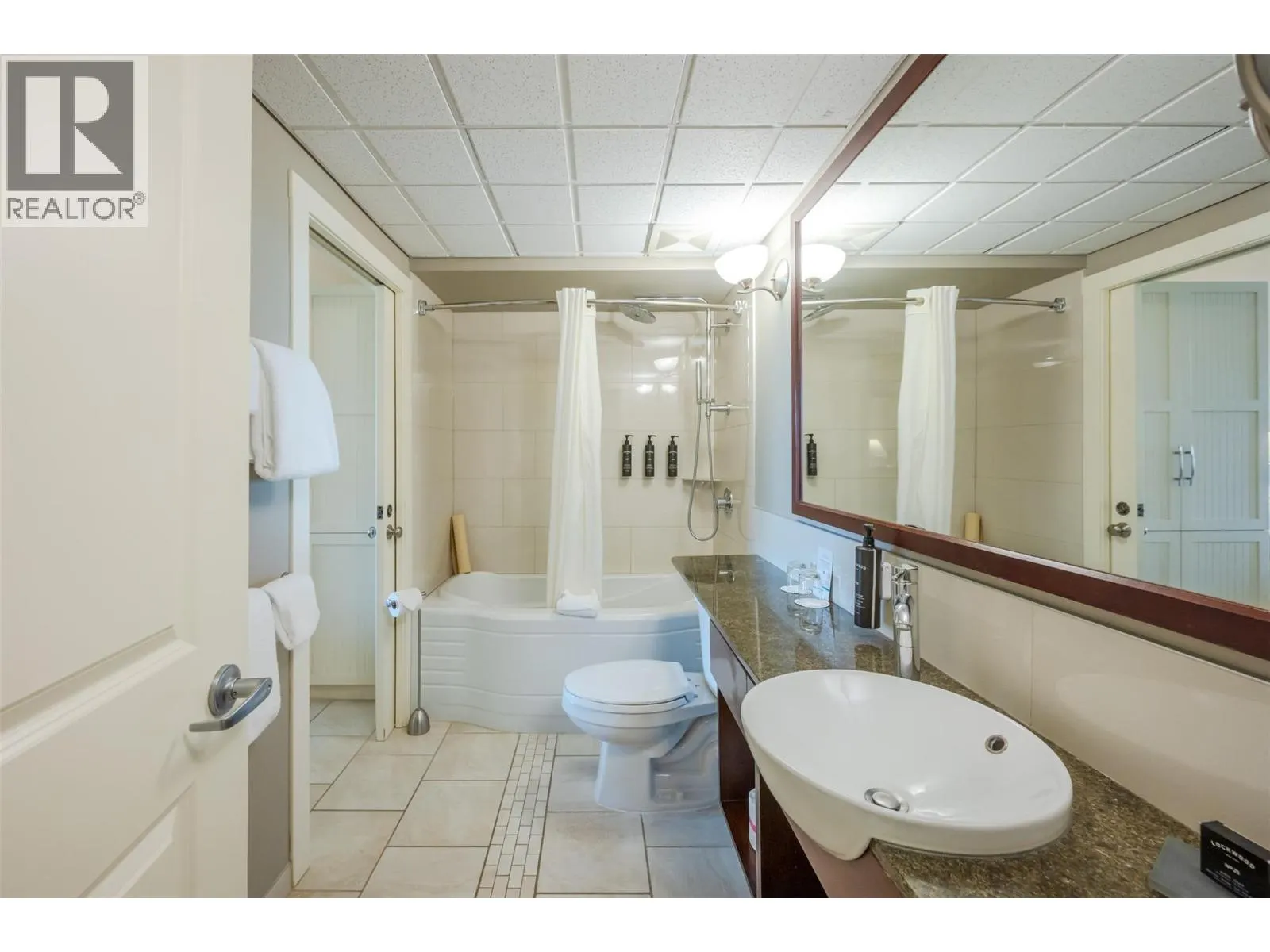 13011 Lakeshore Drive Unit# 227