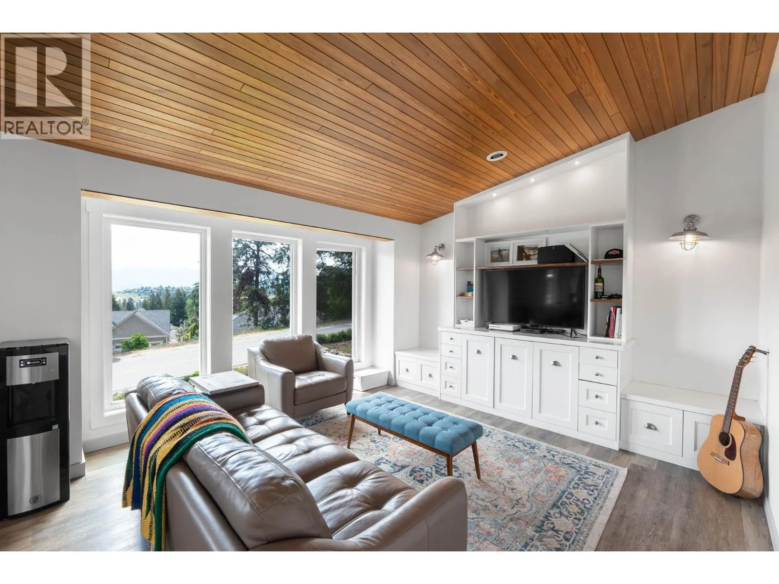 1835 Horizon Drive