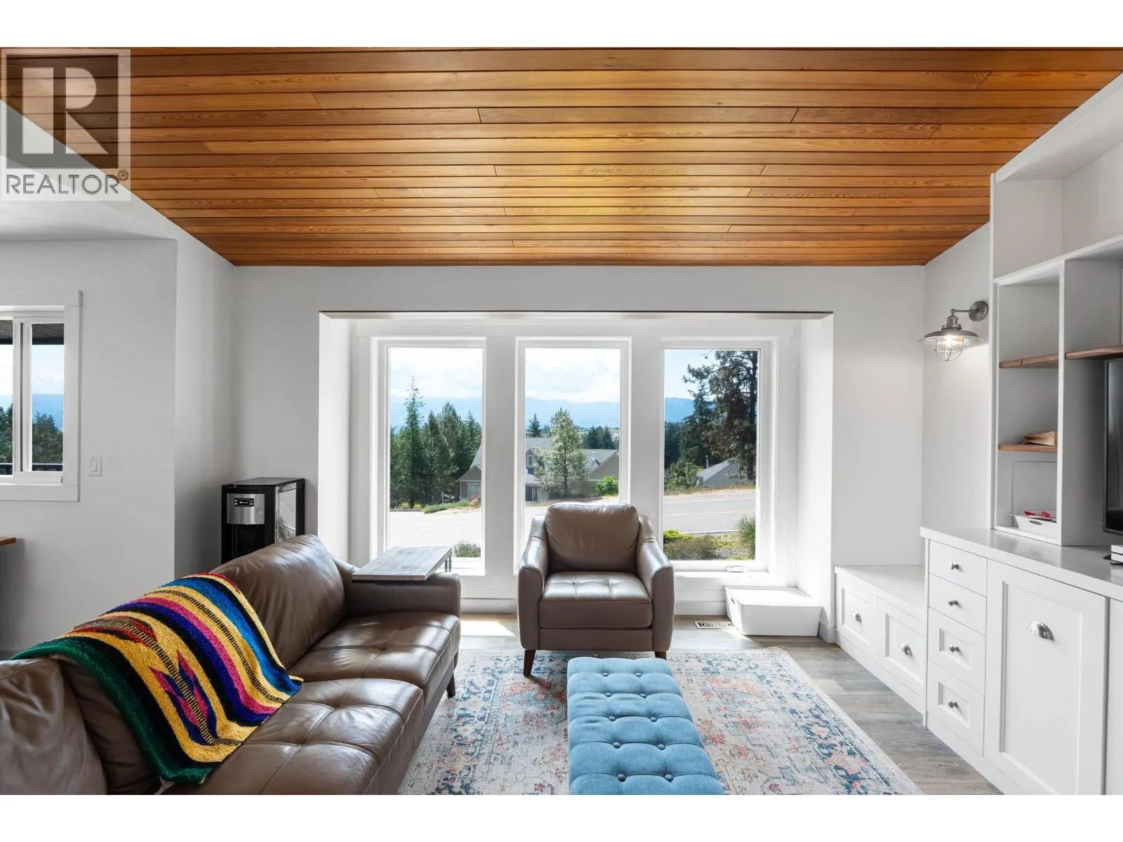 1835 Horizon Drive
