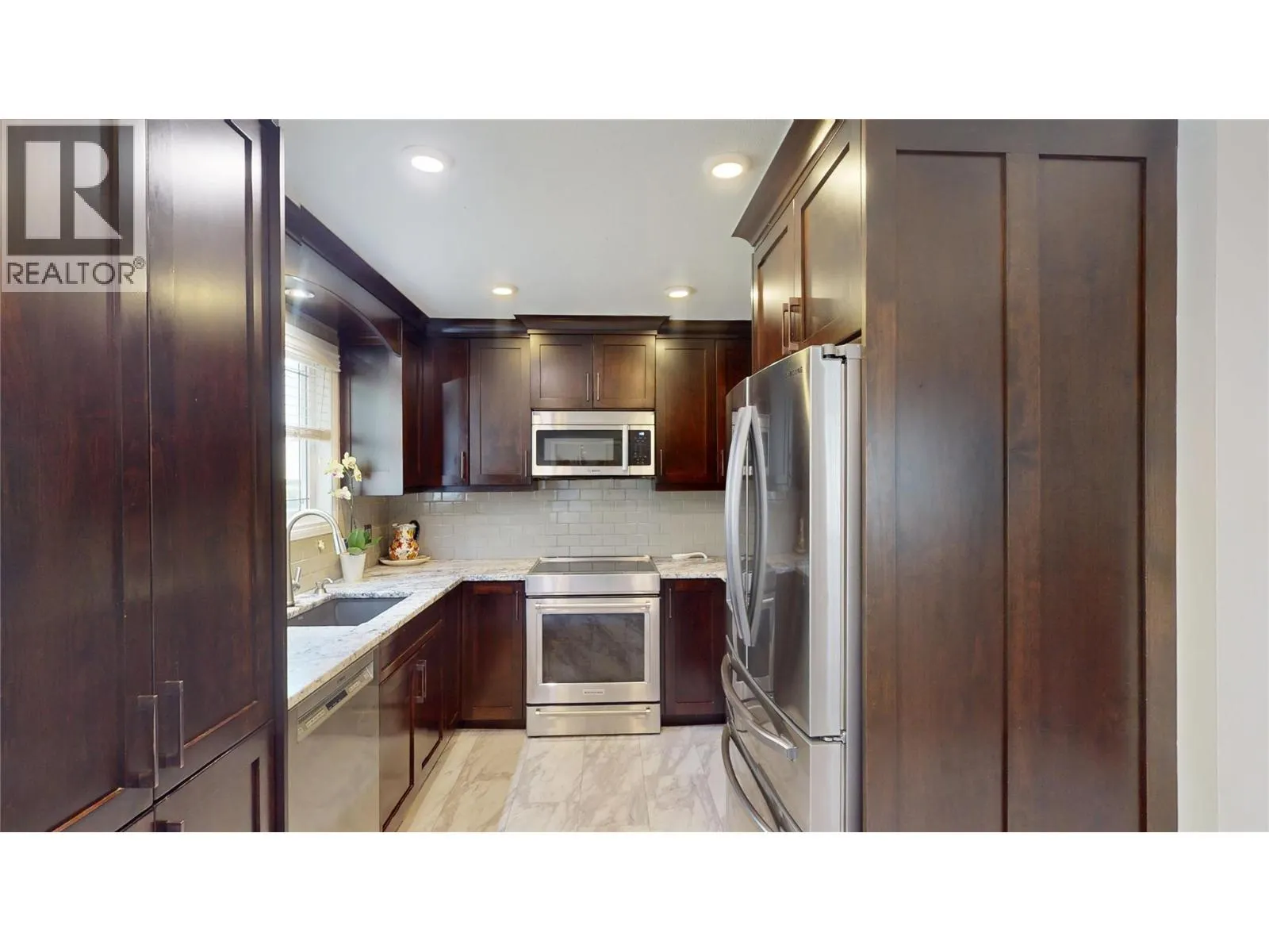 817 13th Street South Street