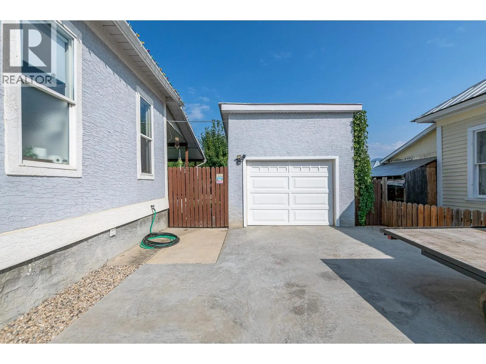 715 Hubert Avenue