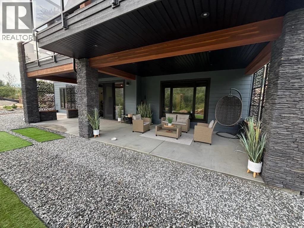 8660 RIVERSIDE Drive