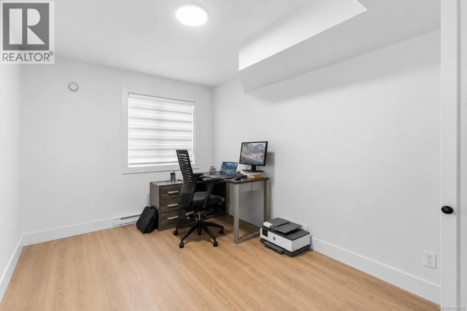 386 Avaani Way