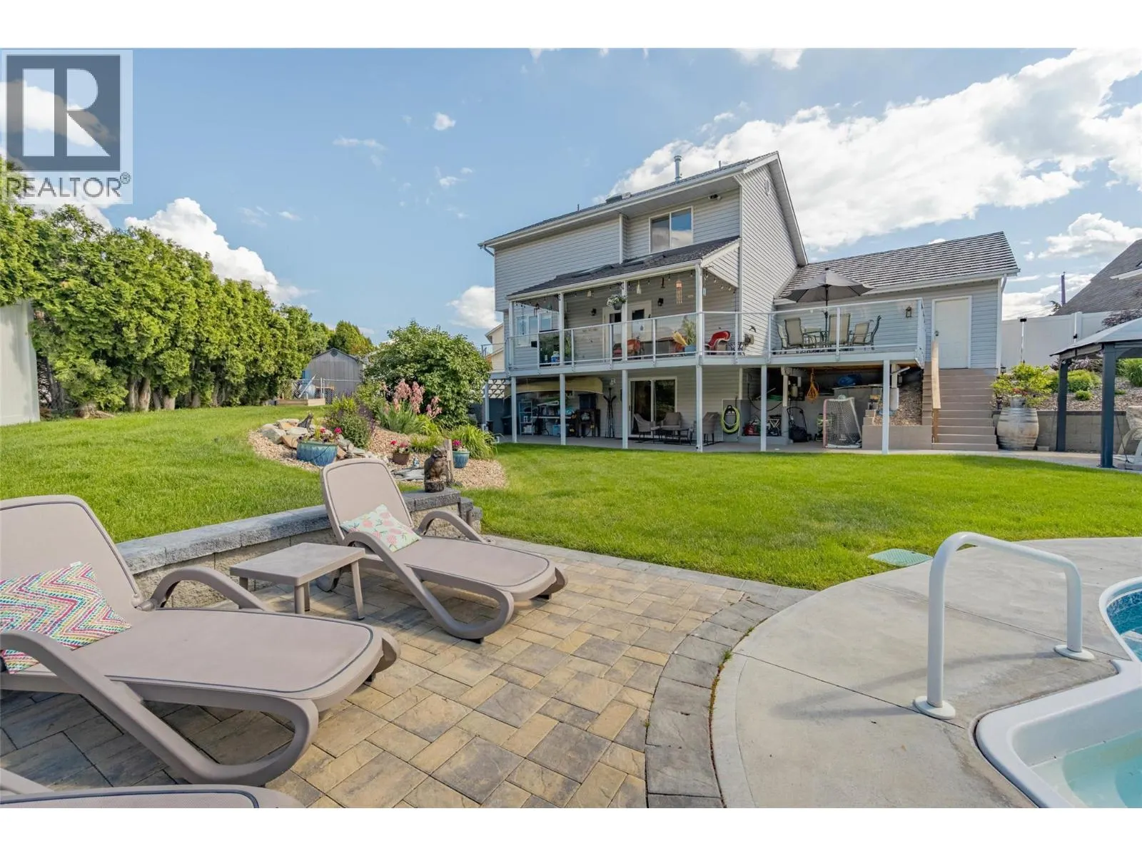 5896 FAIRVIEW Place