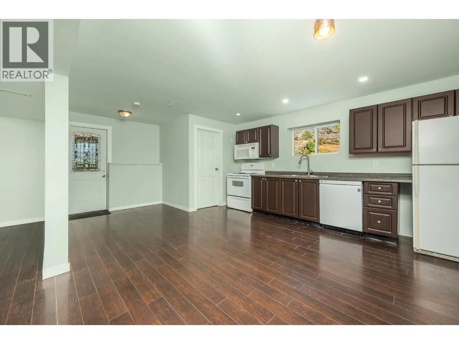 6639 Topaz Road