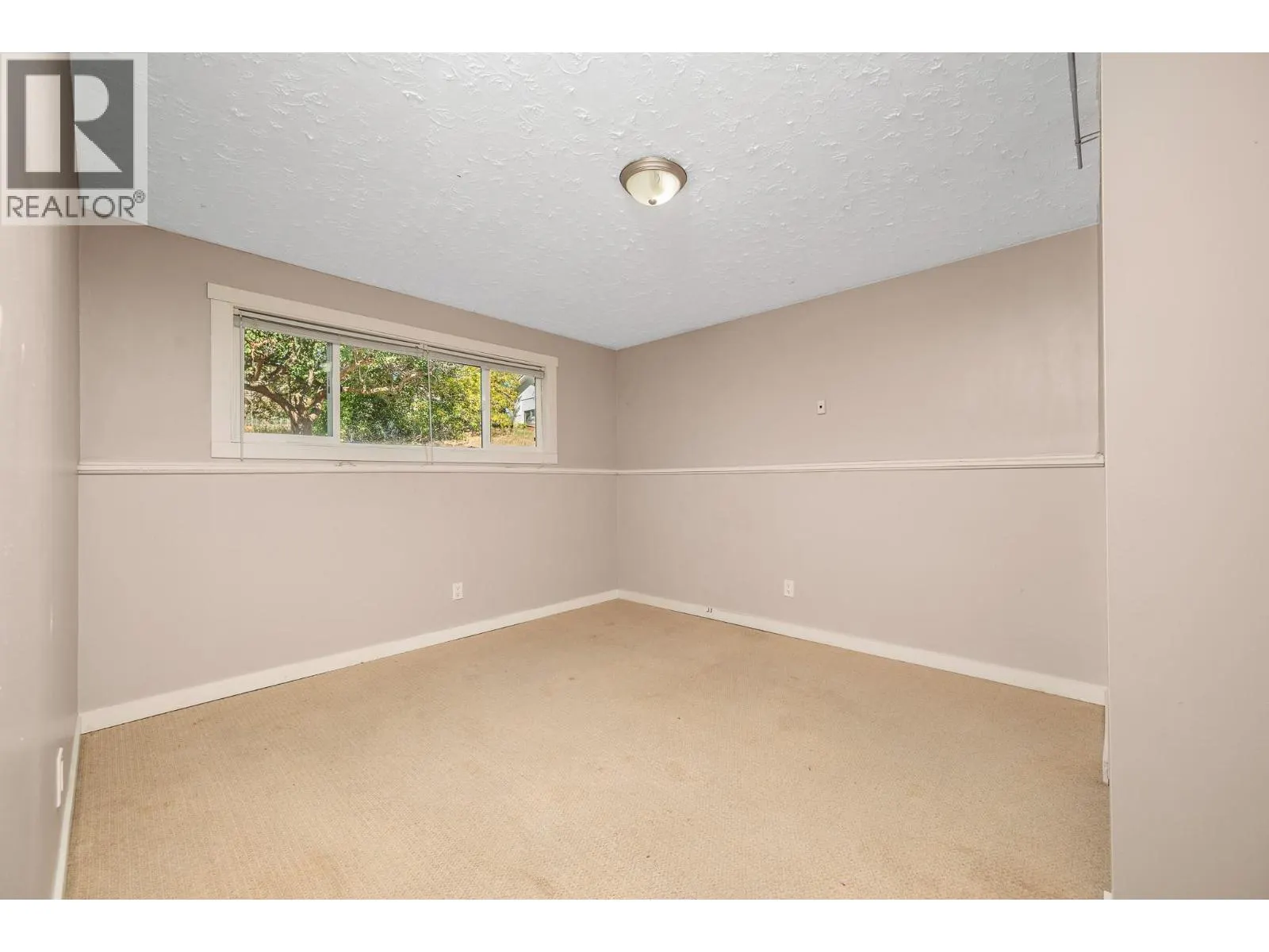 6639 Topaz Road