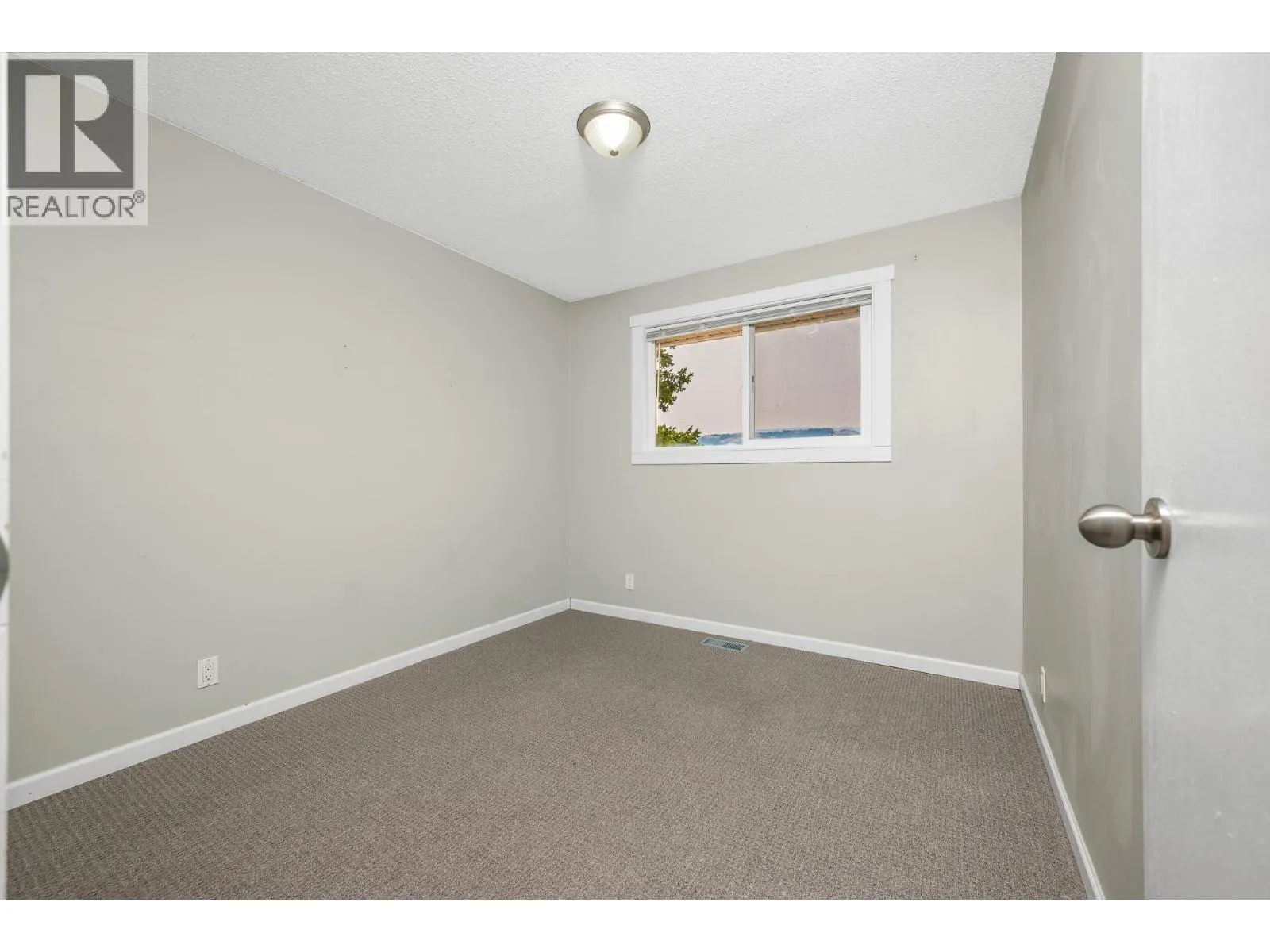 6639 Topaz Road