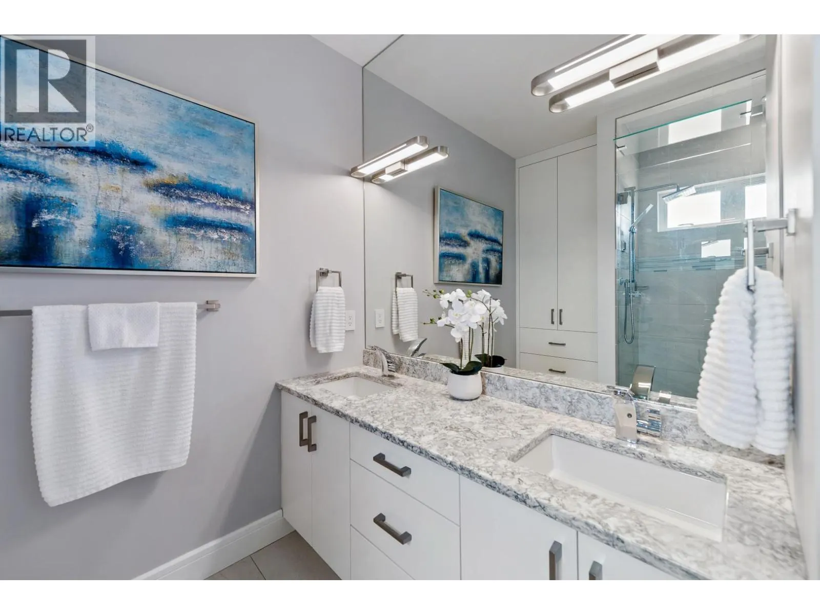 3756 Lakeshore Road Unit# 4