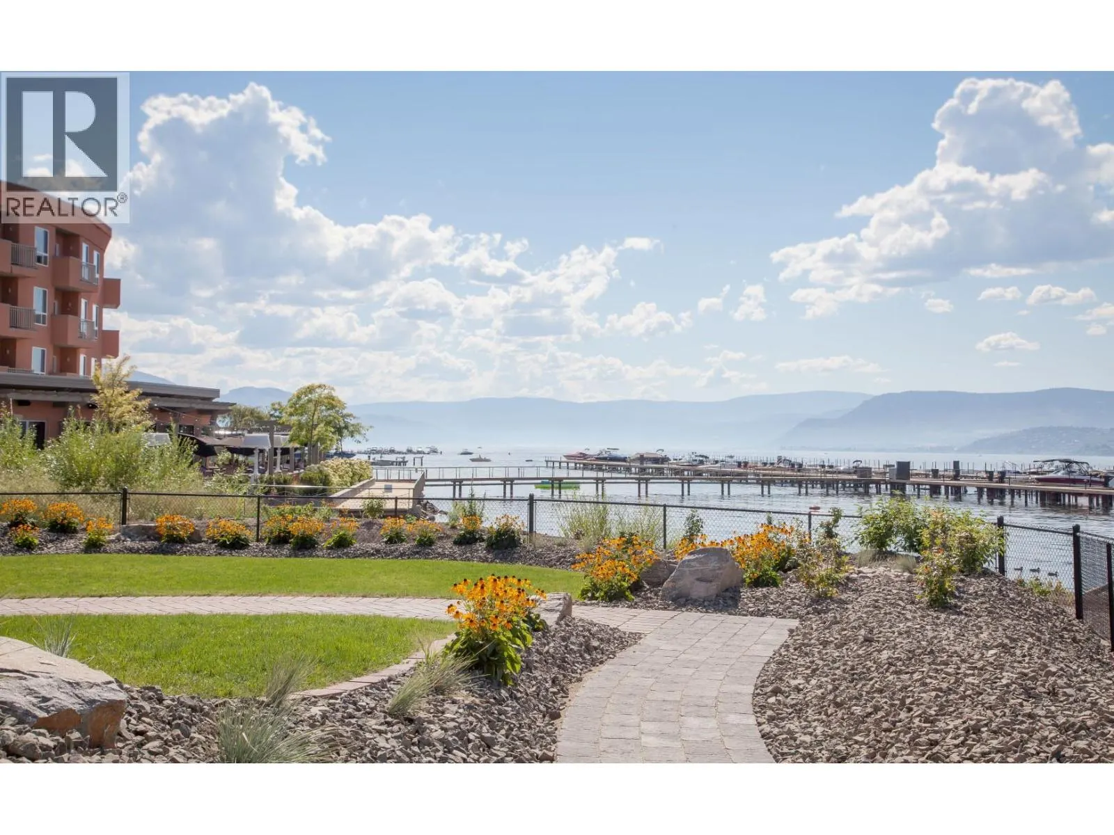 3756 Lakeshore Road Unit# 4