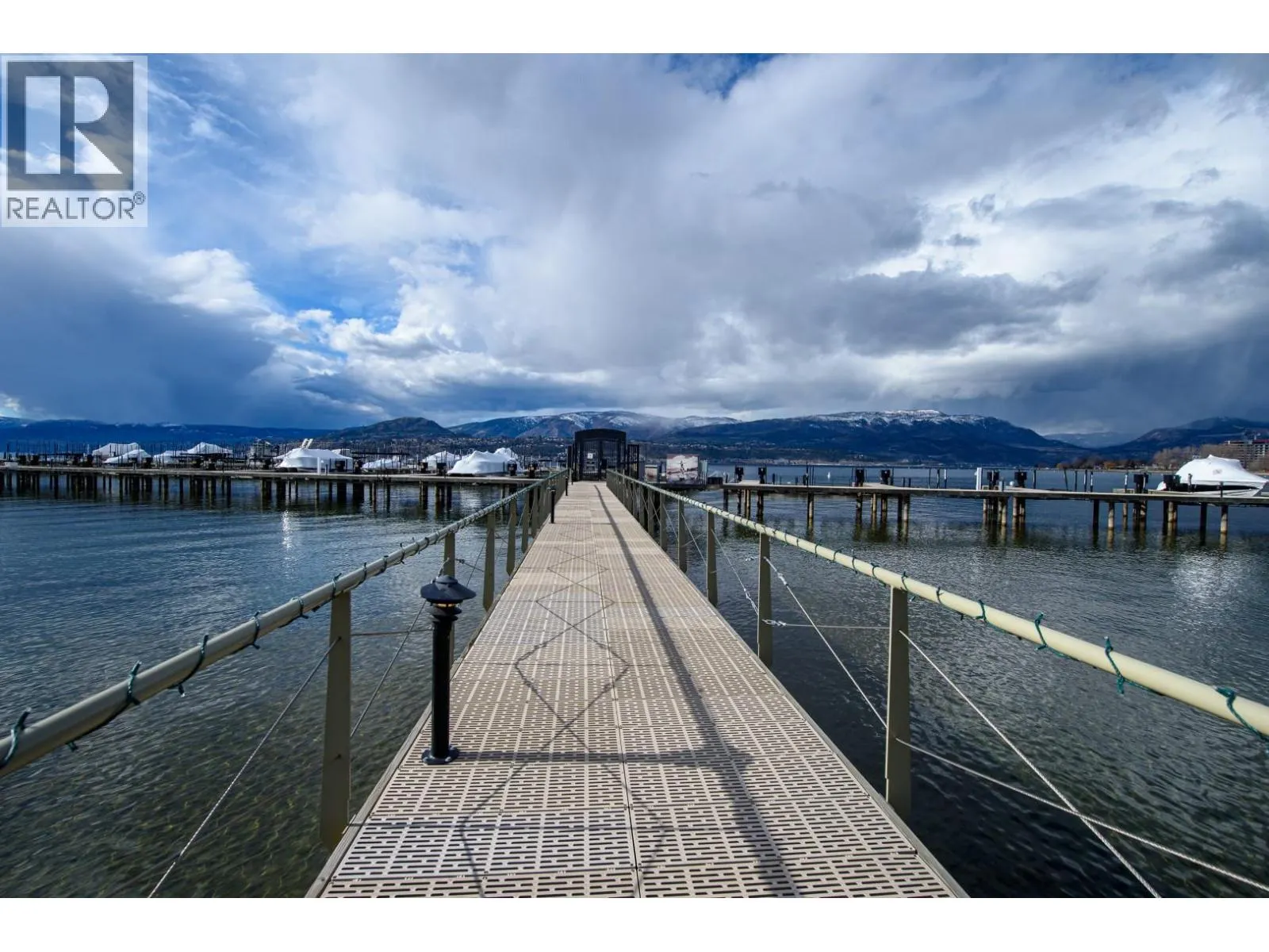 3756 Lakeshore Road Unit# 4