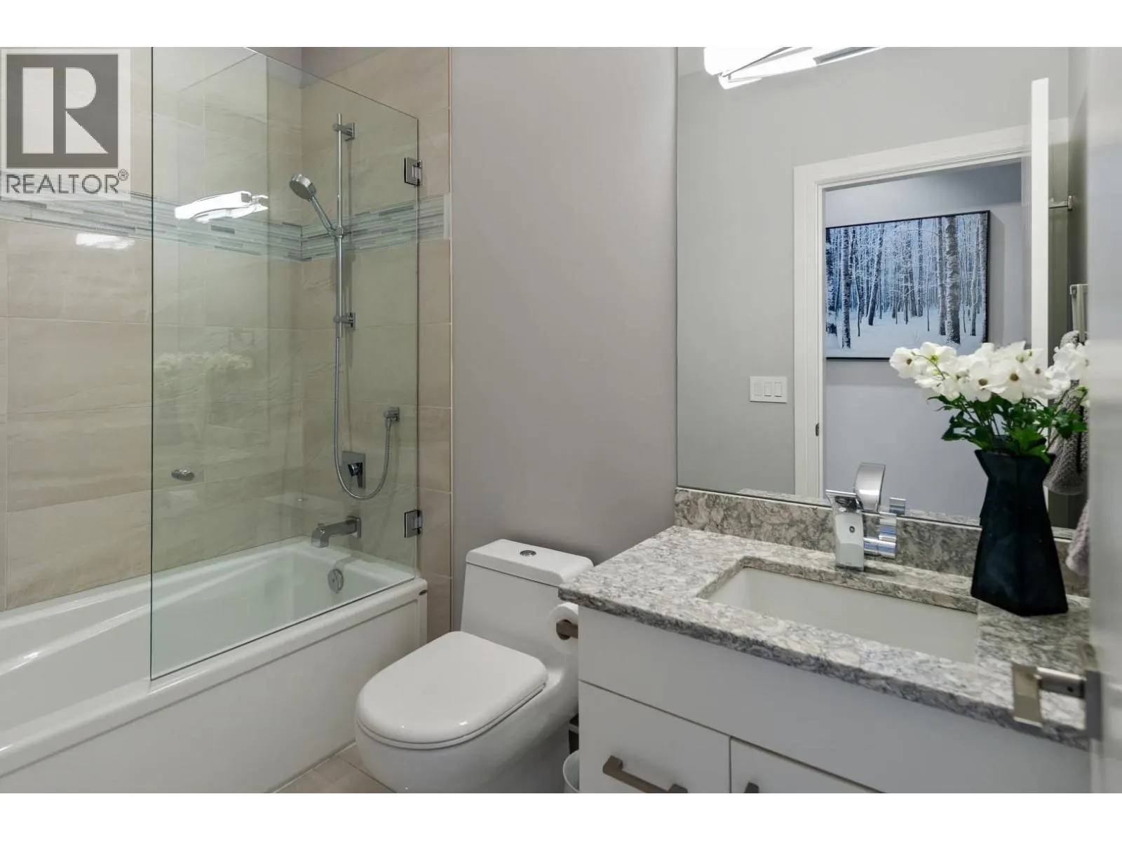 3756 Lakeshore Road Unit# 4