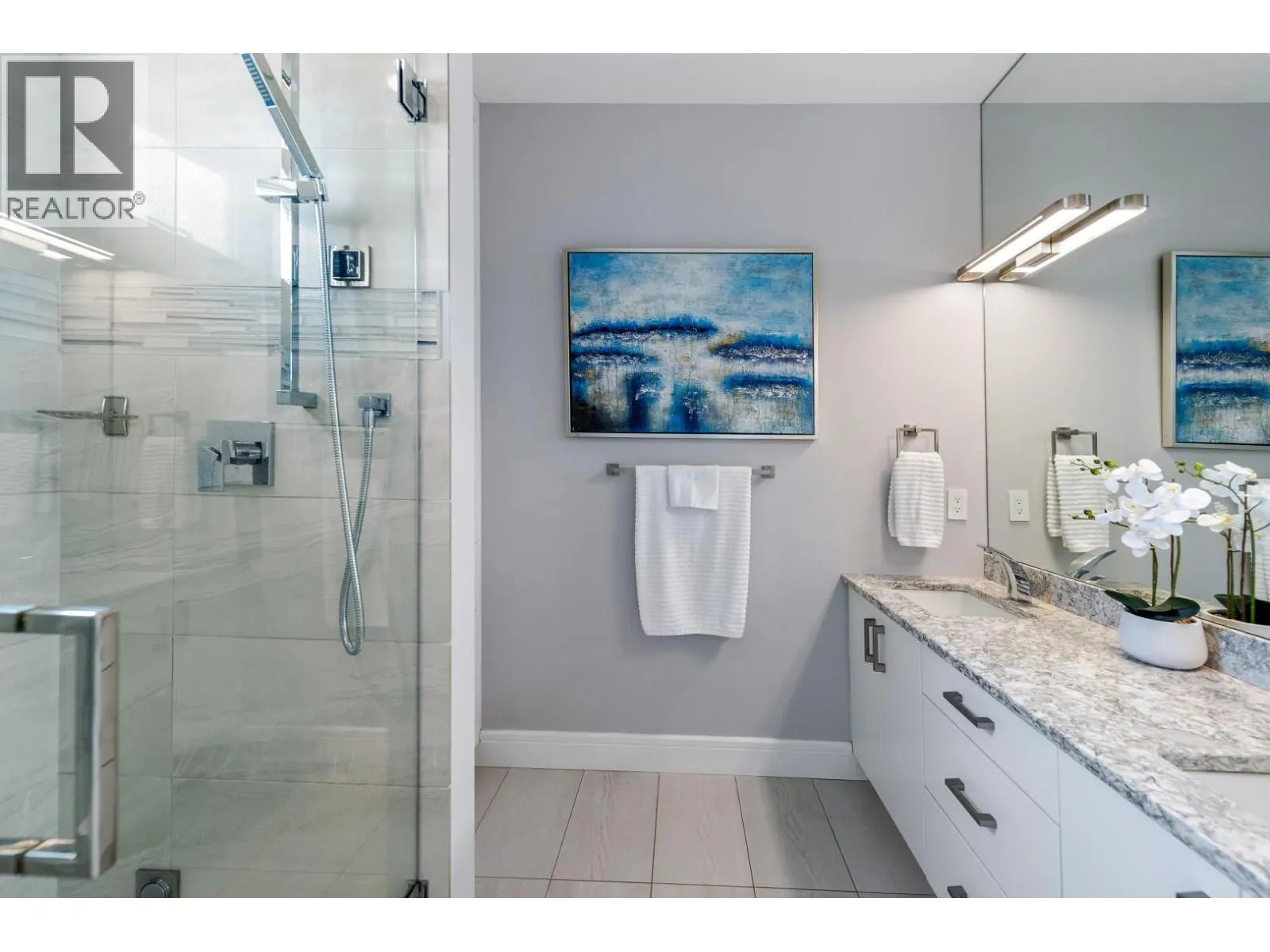 3756 Lakeshore Road Unit# 4