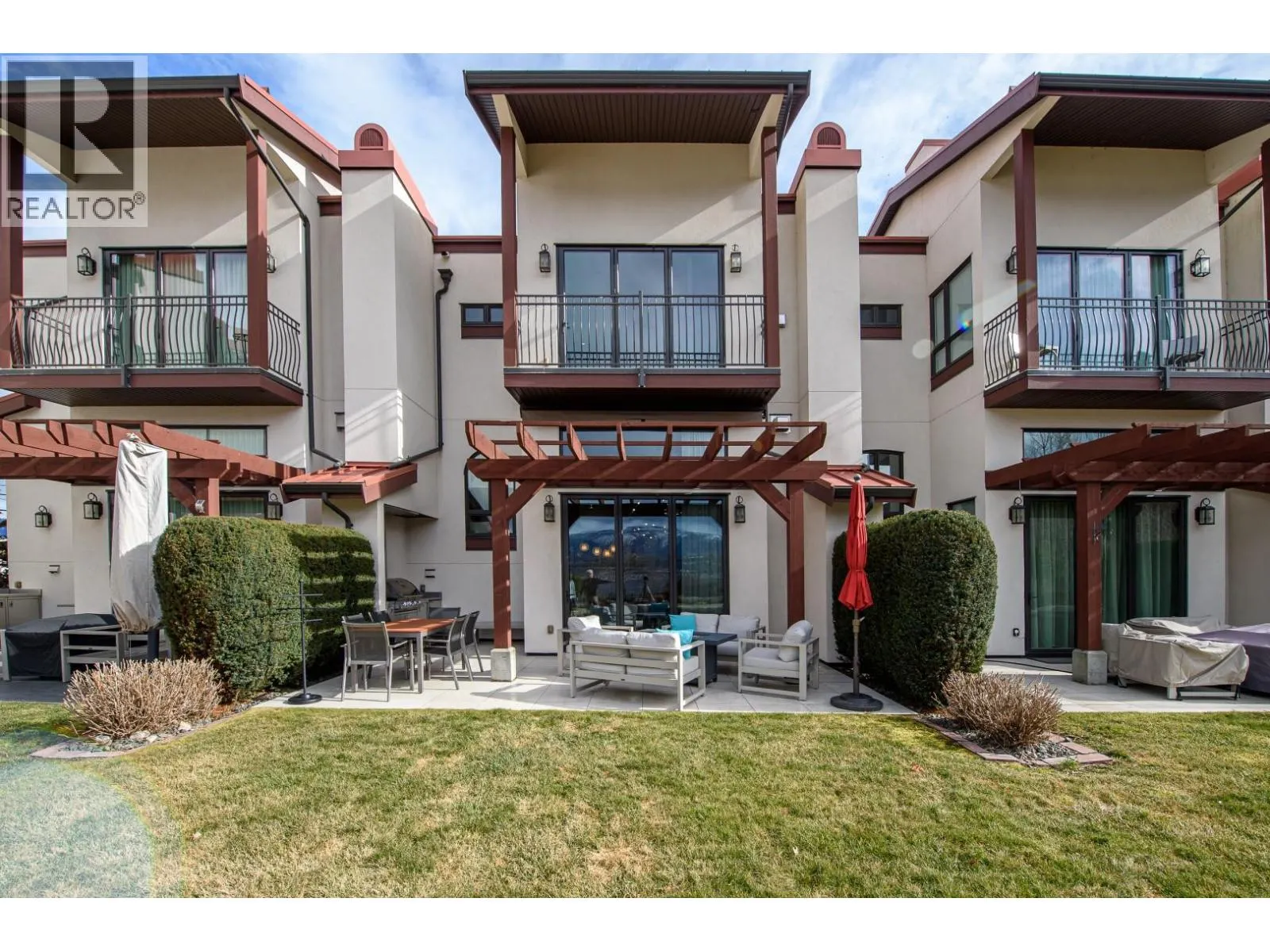 3756 Lakeshore Road Unit# 4