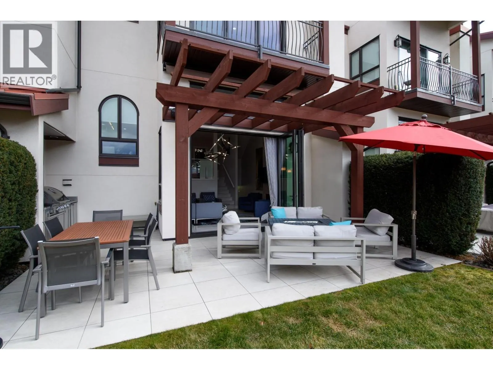 3756 Lakeshore Road Unit# 4